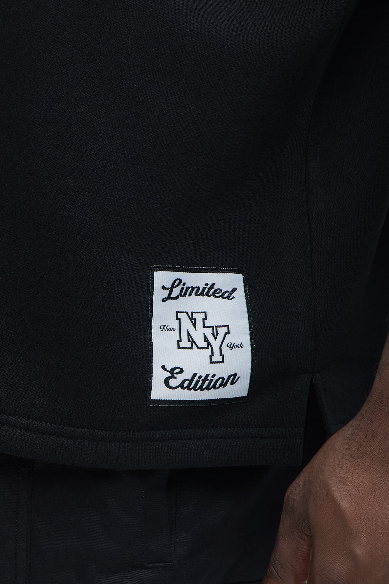 Classic New York Short Sleeve Henley - Black