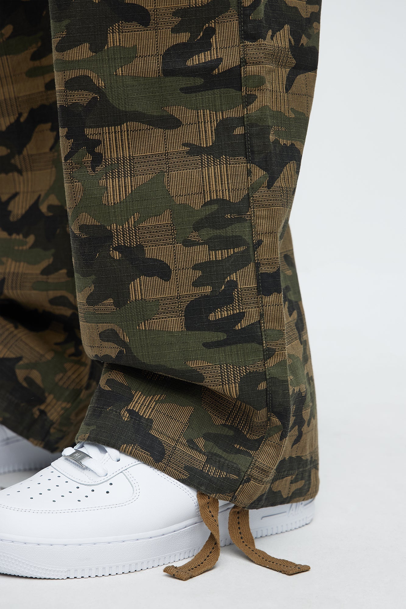 Not On Sight Cargo Baggy Pants - Camouflage