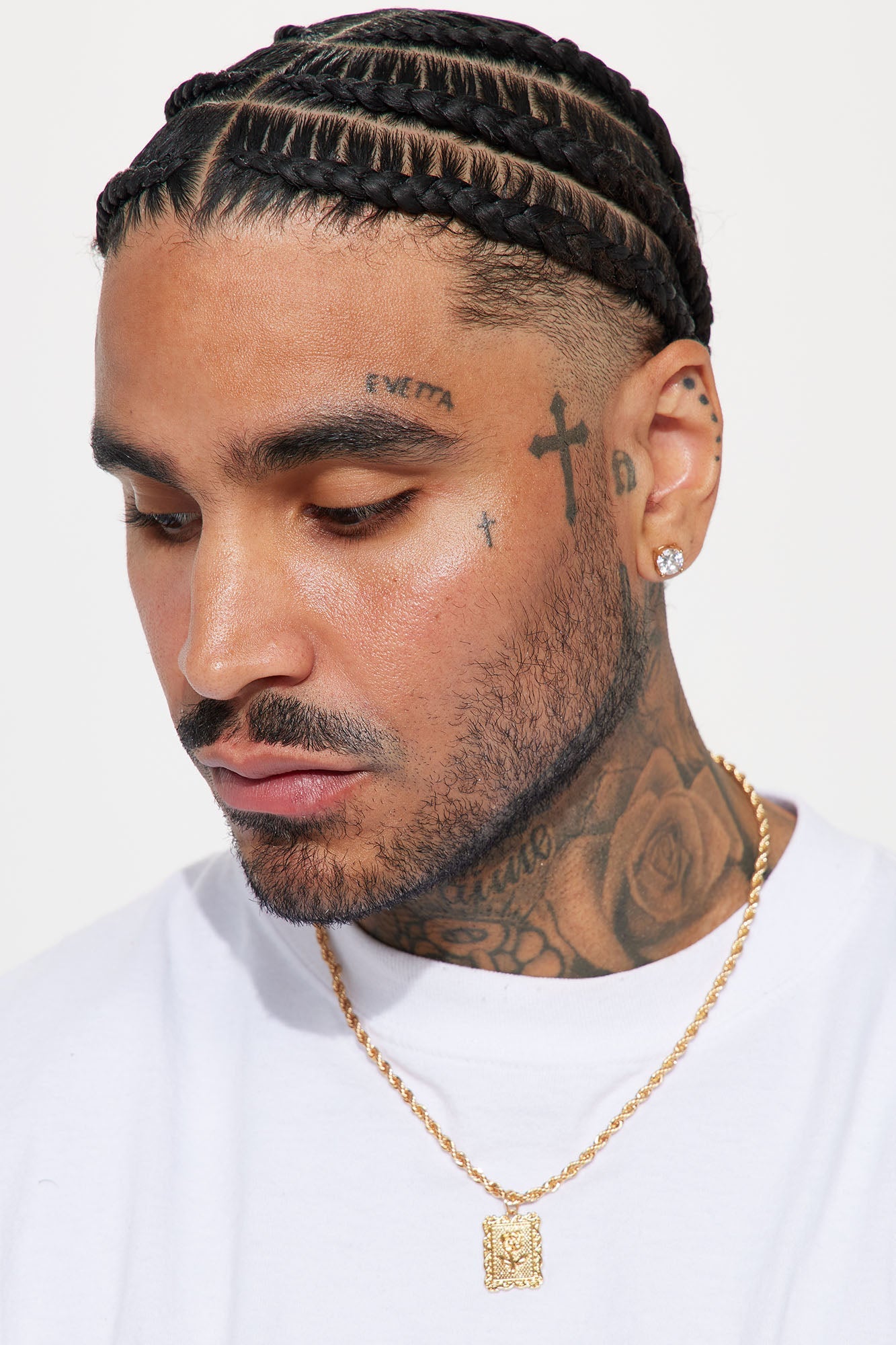 Rose Pendant Rope Chain Necklace - Gold