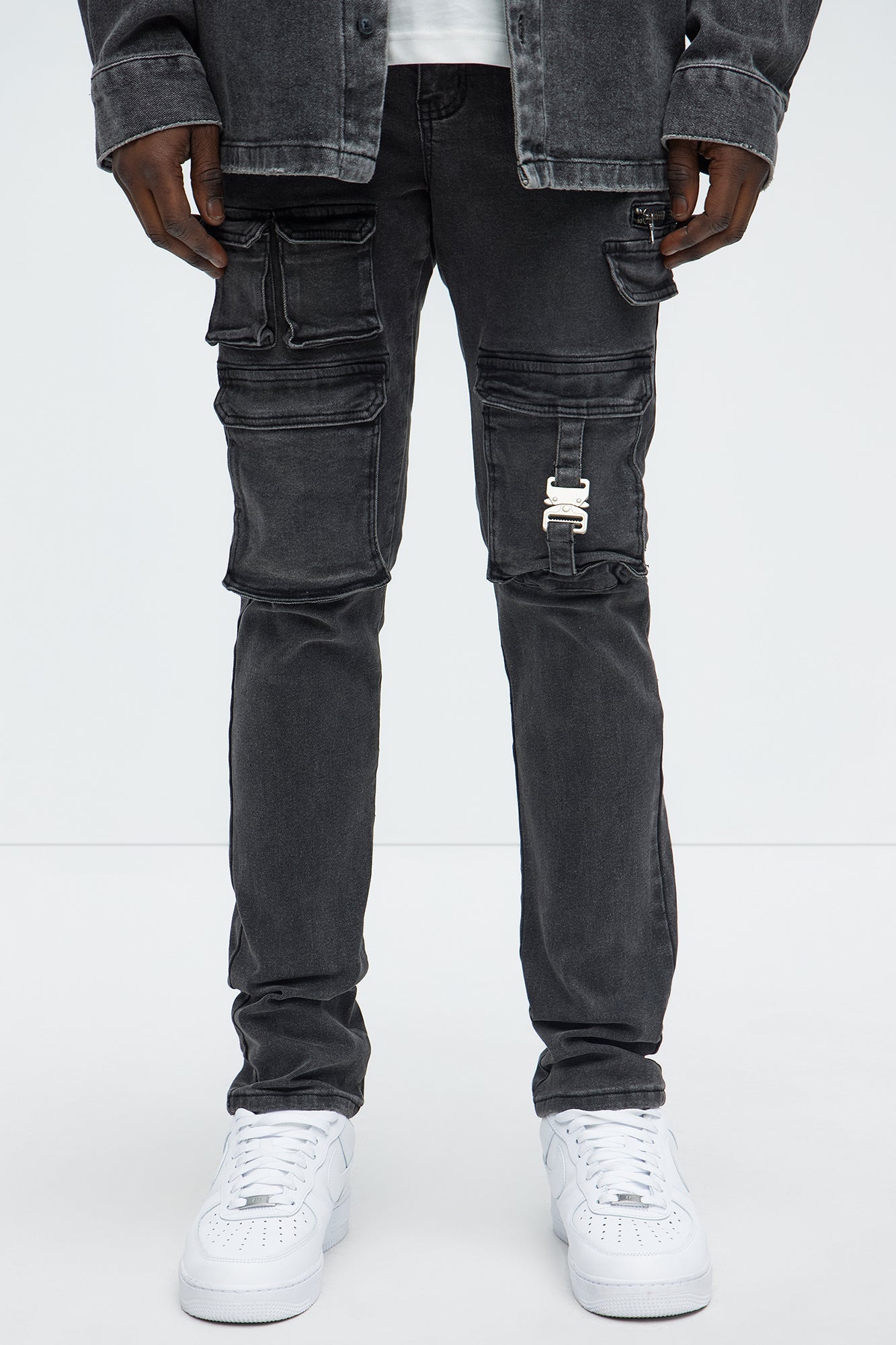 Cargo Pocket Slim Taper Jeans - Black