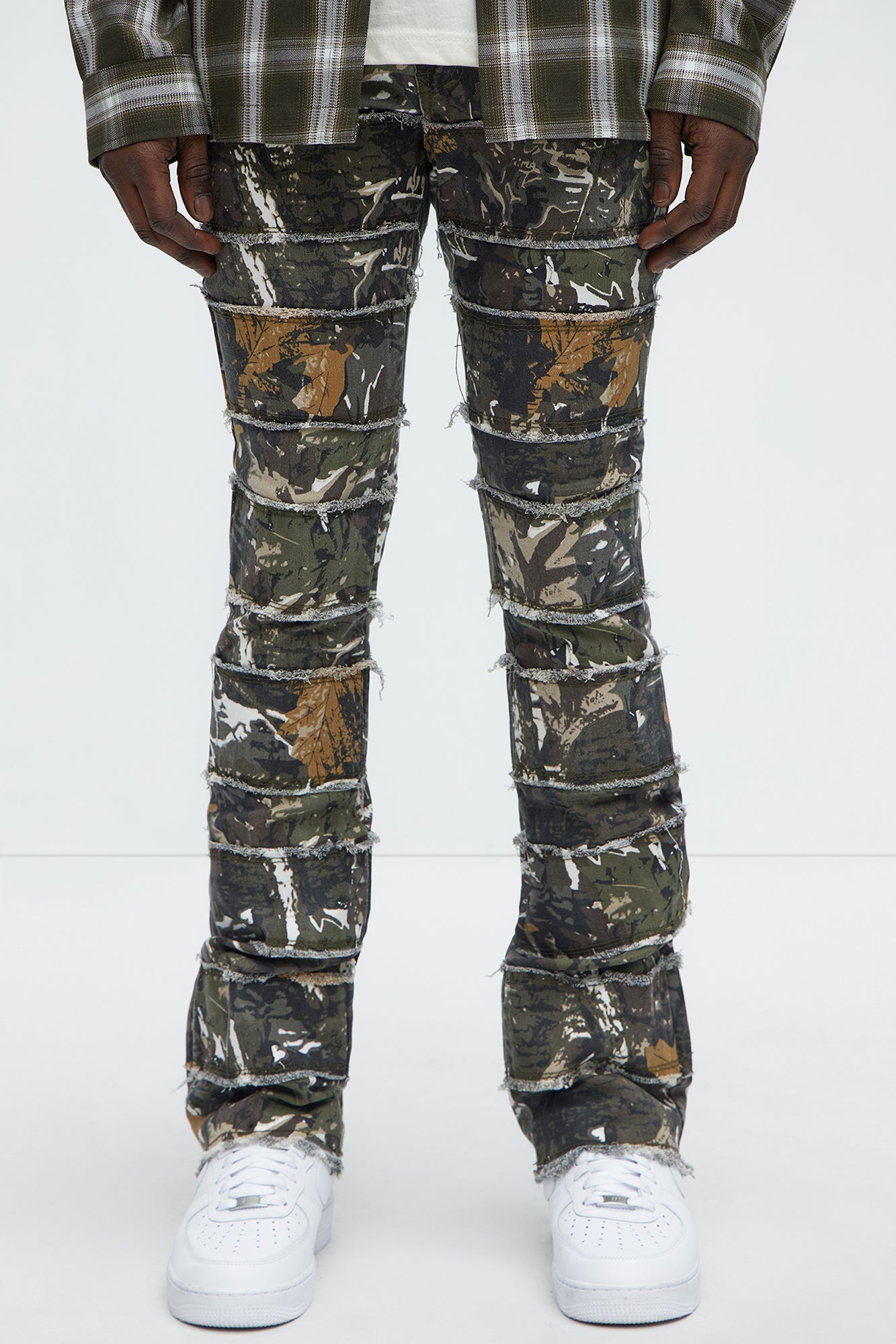 All Around Fray Stacked Skinny Flare Pants - Brown/combo