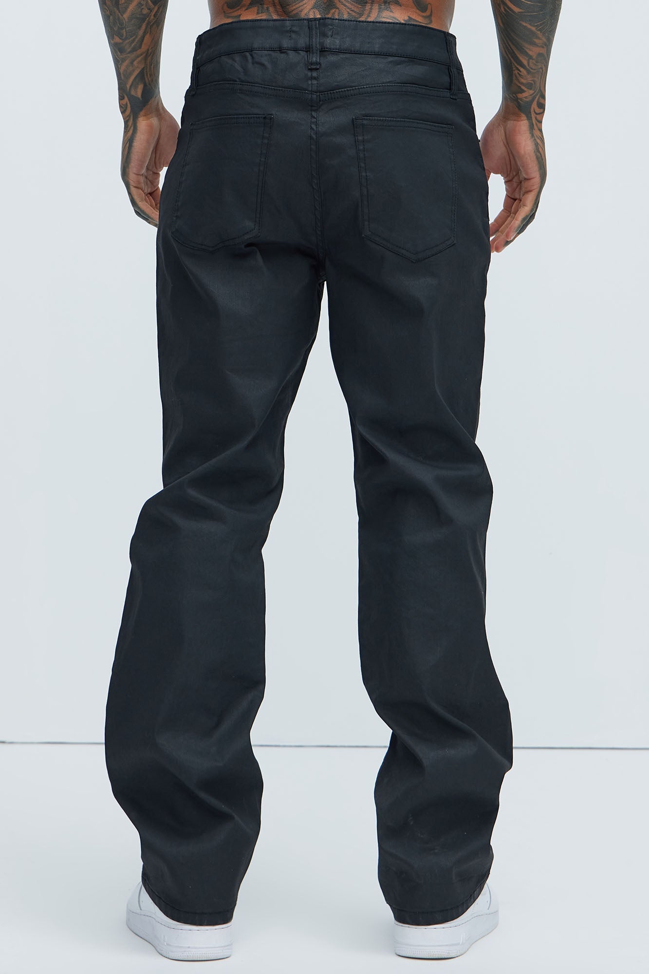 Chaos Embroidery Straight Jeans - Black