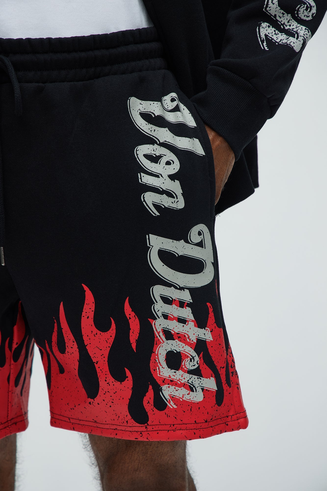 Von Dutch Fire Sweatshorts - Black