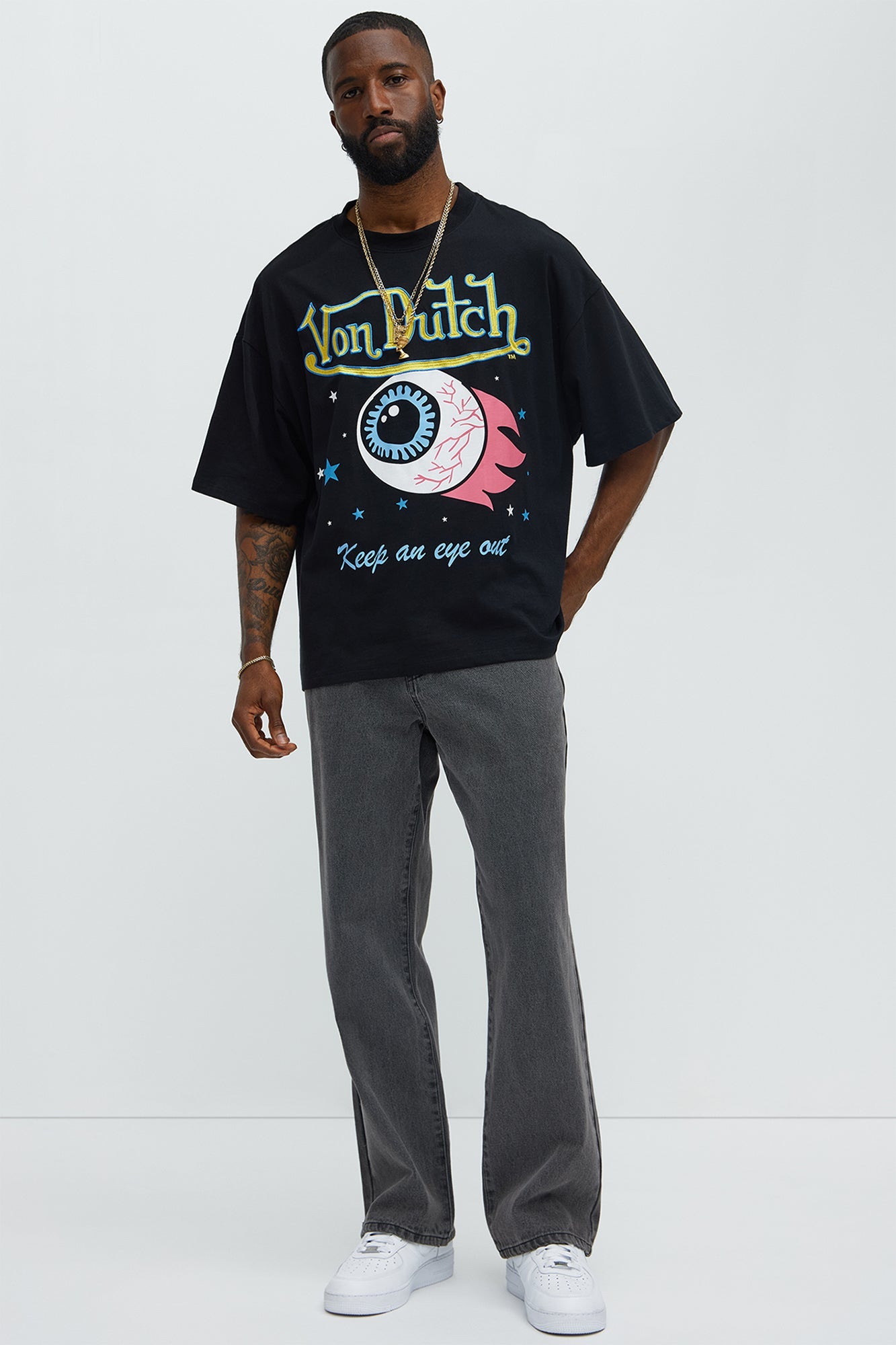 Von Dutch Eye Out Oversized Tee - Black