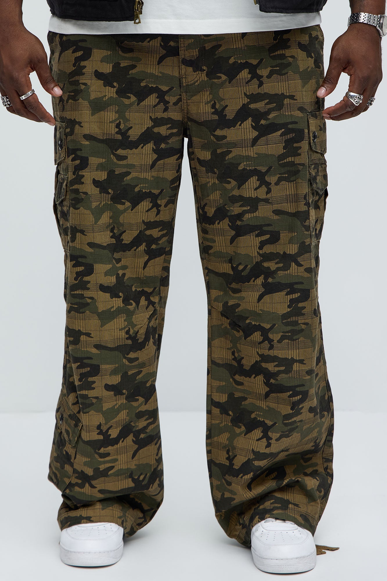 Not On Sight Cargo Baggy Pants - Camouflage