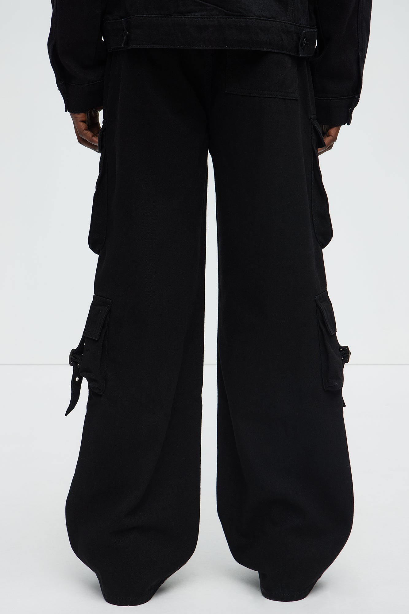 These Streets Cargo Buckle Straps Baggy Jeans - Black