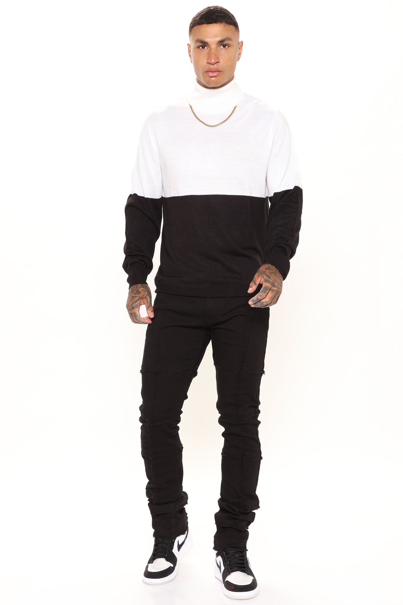 DeAngelo Colorblocked Turtleneck Sweater - Black/White