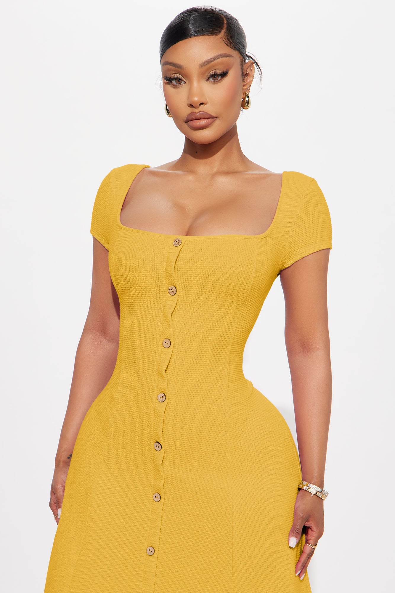 Just A Moment Scoop Neck Midi Dress - Yellow