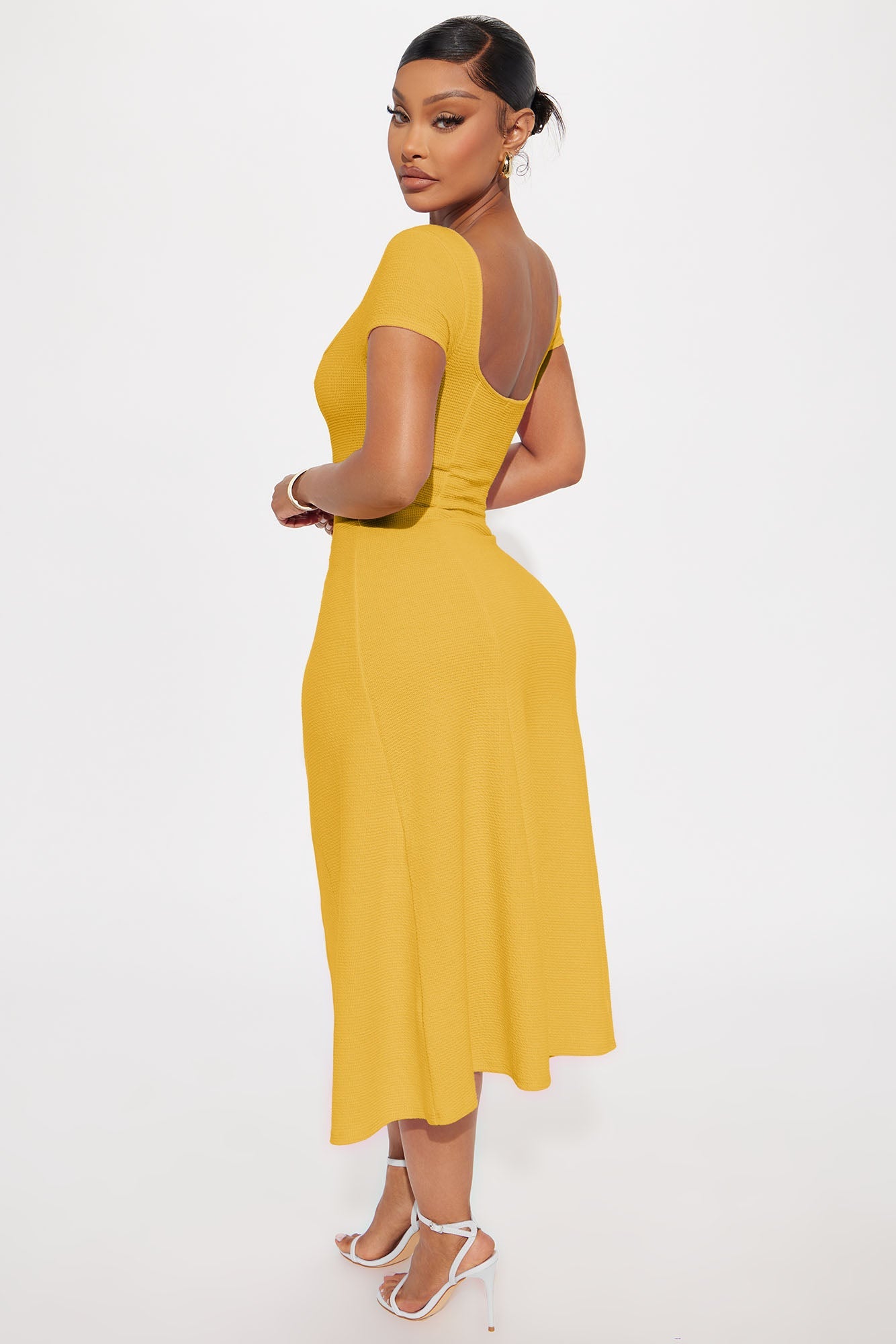 Just A Moment Scoop Neck Midi Dress - Yellow