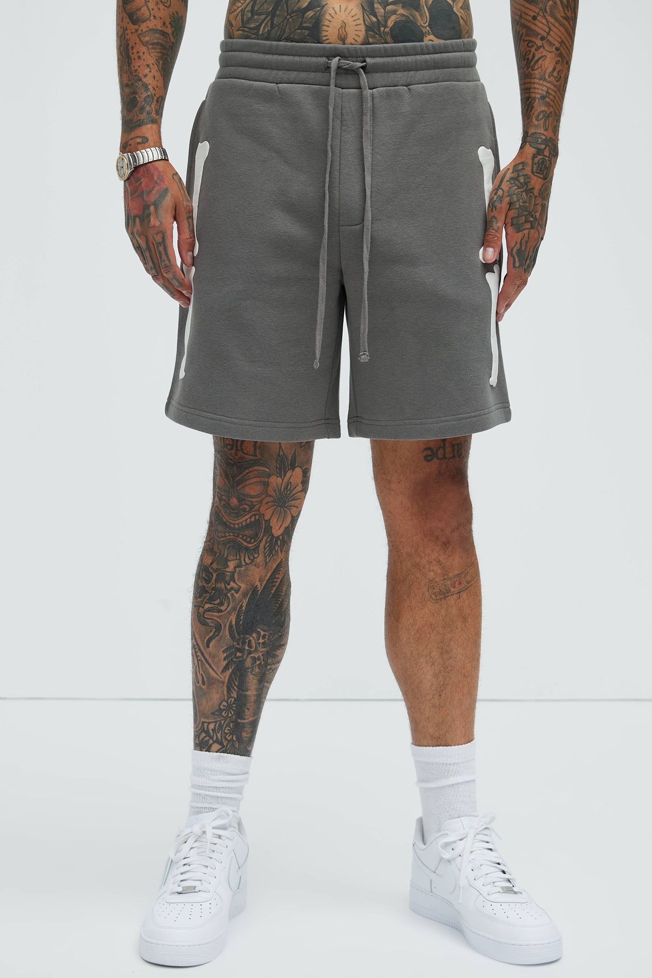 Tyson Bones Relaxed Shorts - Charcoal