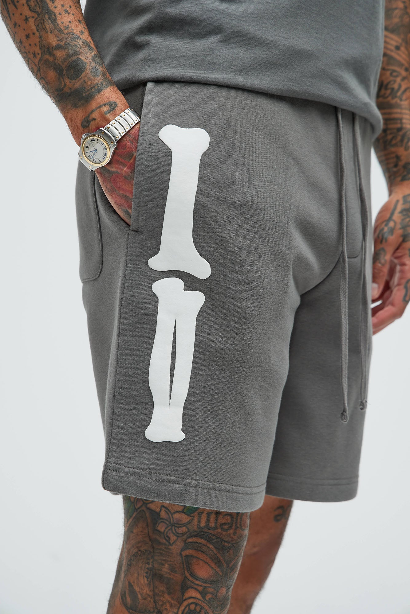 Tyson Bones Relaxed Shorts - Charcoal