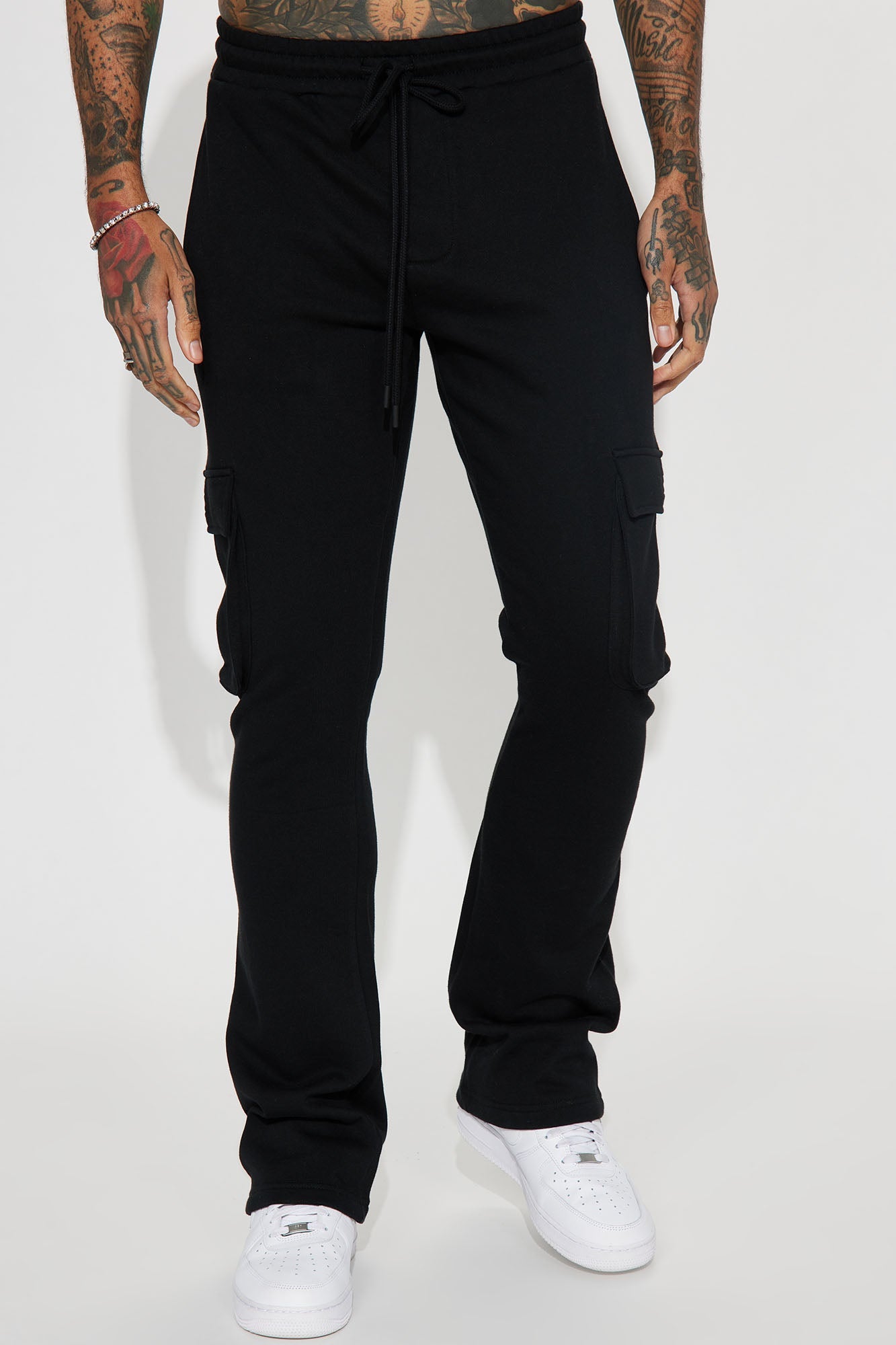Tyson Cargo Skinny Flared Sweatpant - Black