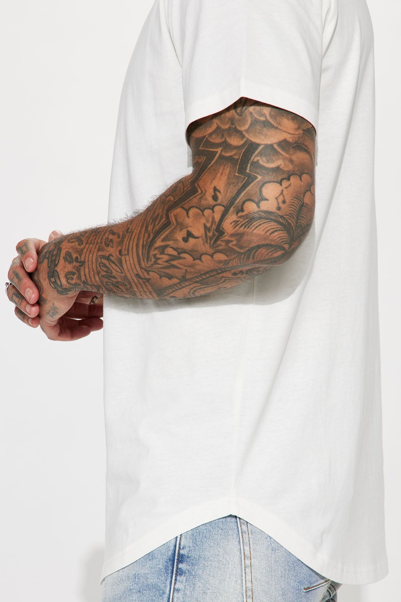 Essential Short Sleeve Scallop Crew Tee - White