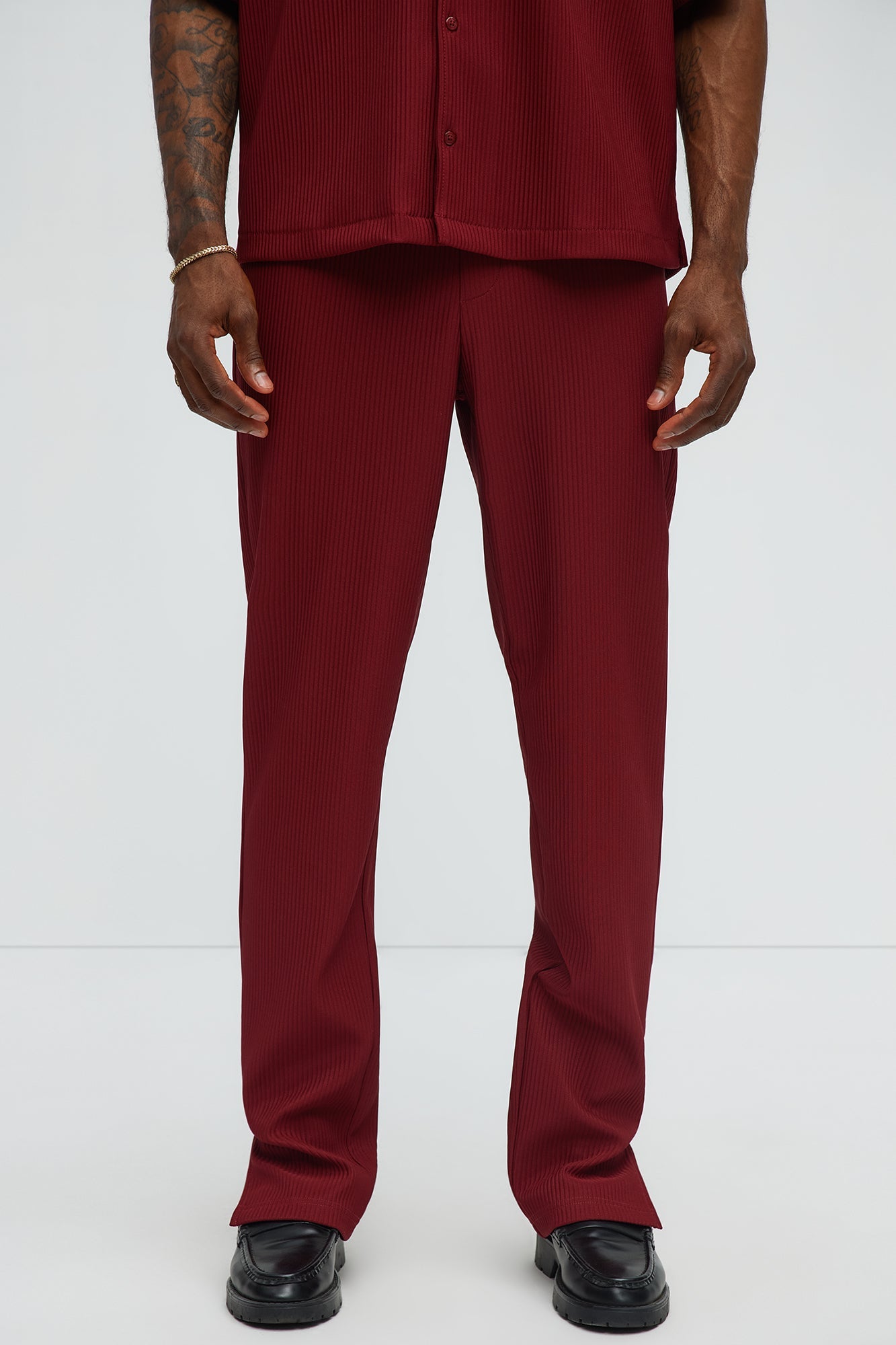 Show Up Slim Slit Pants - Burgundy