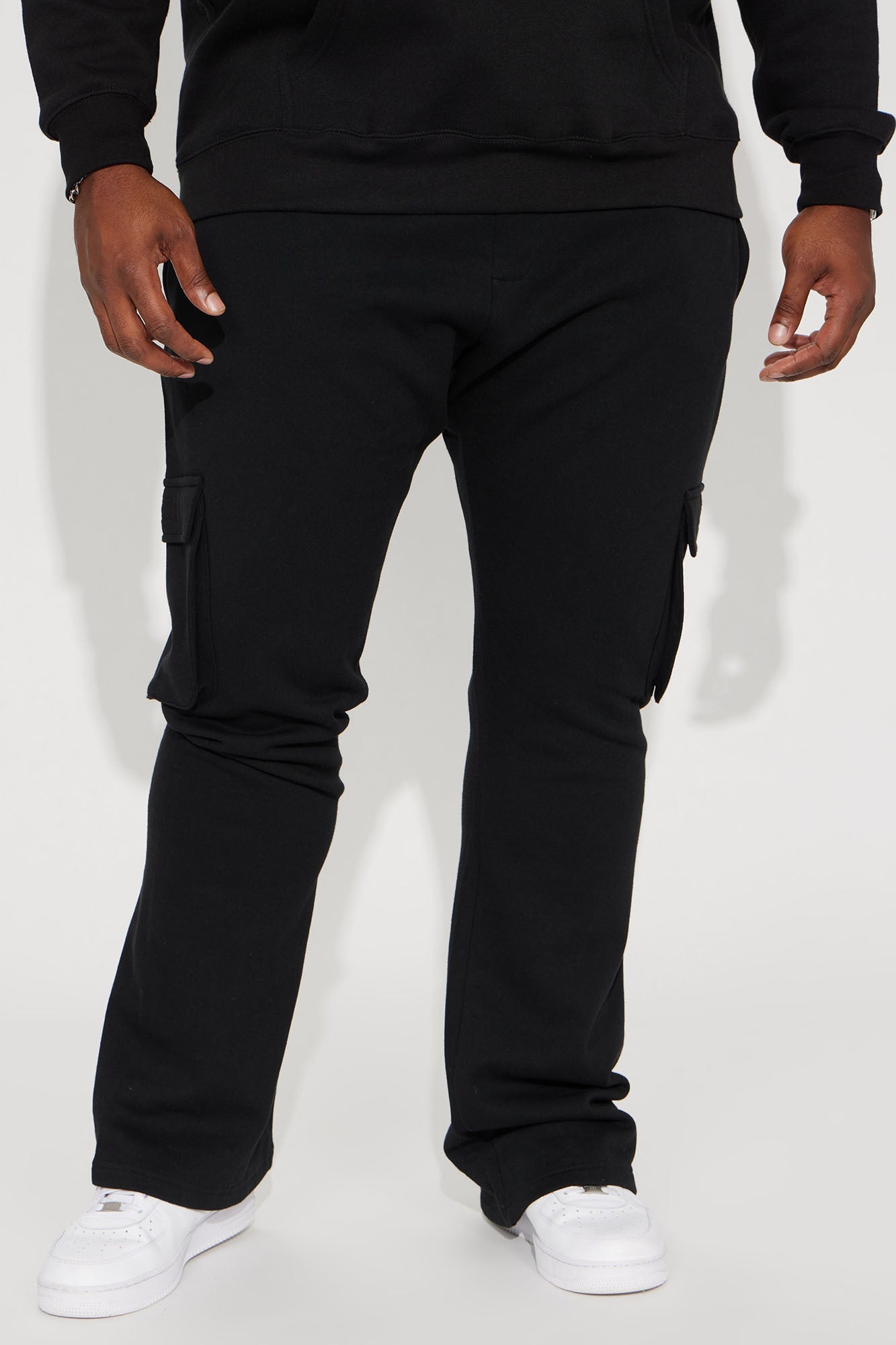 Tyson Cargo Skinny Flared Sweatpant - Black