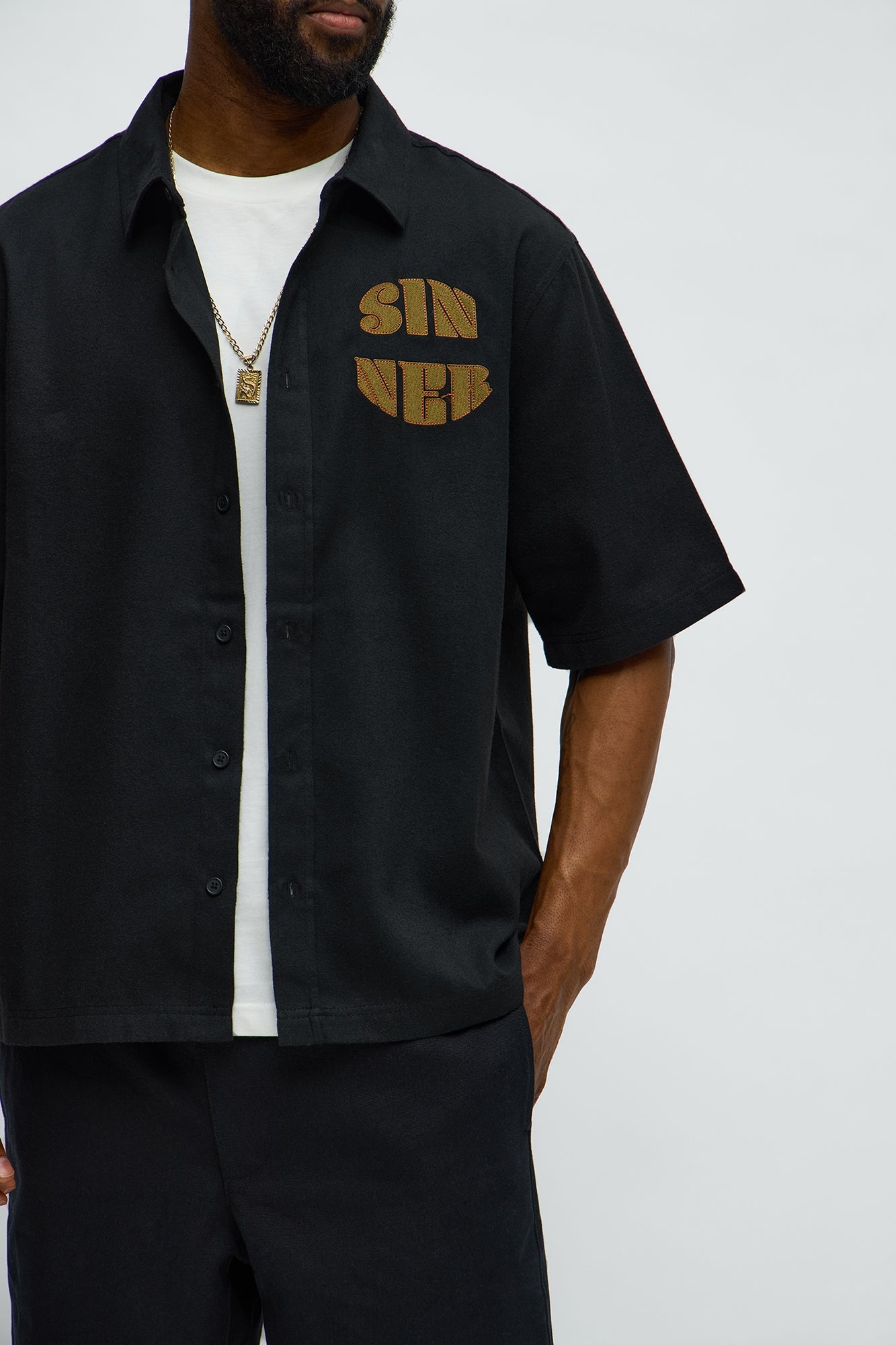Sinner Cropped Button Up Shirt - Black