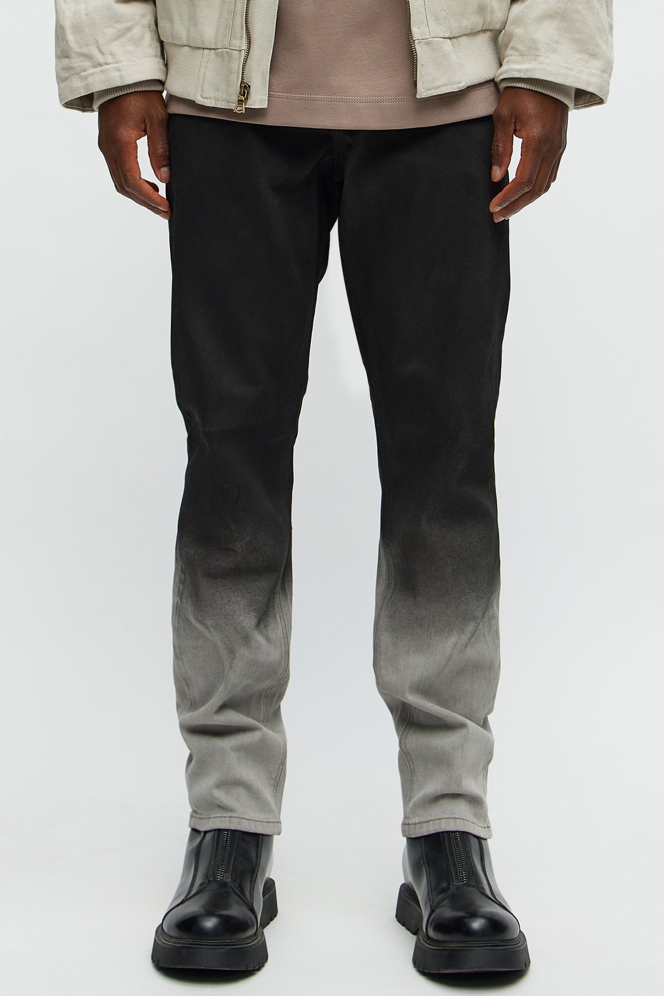 Slim Out And Dipped Jeans - Black