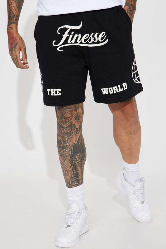 Finesse The World Relaxed Short - Black