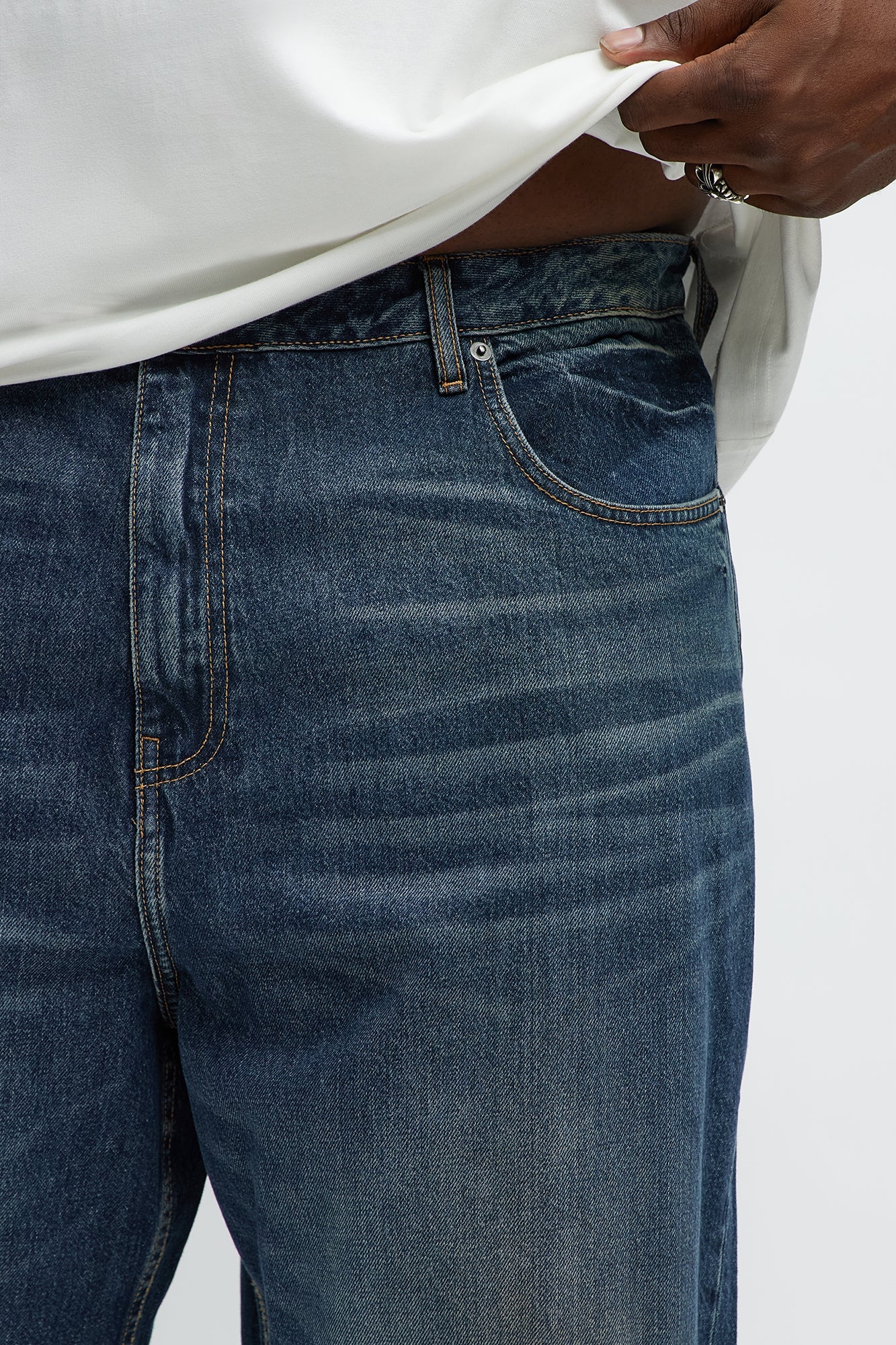 Keeping Tabs Distressed Baggy Jeans - Dark Wash