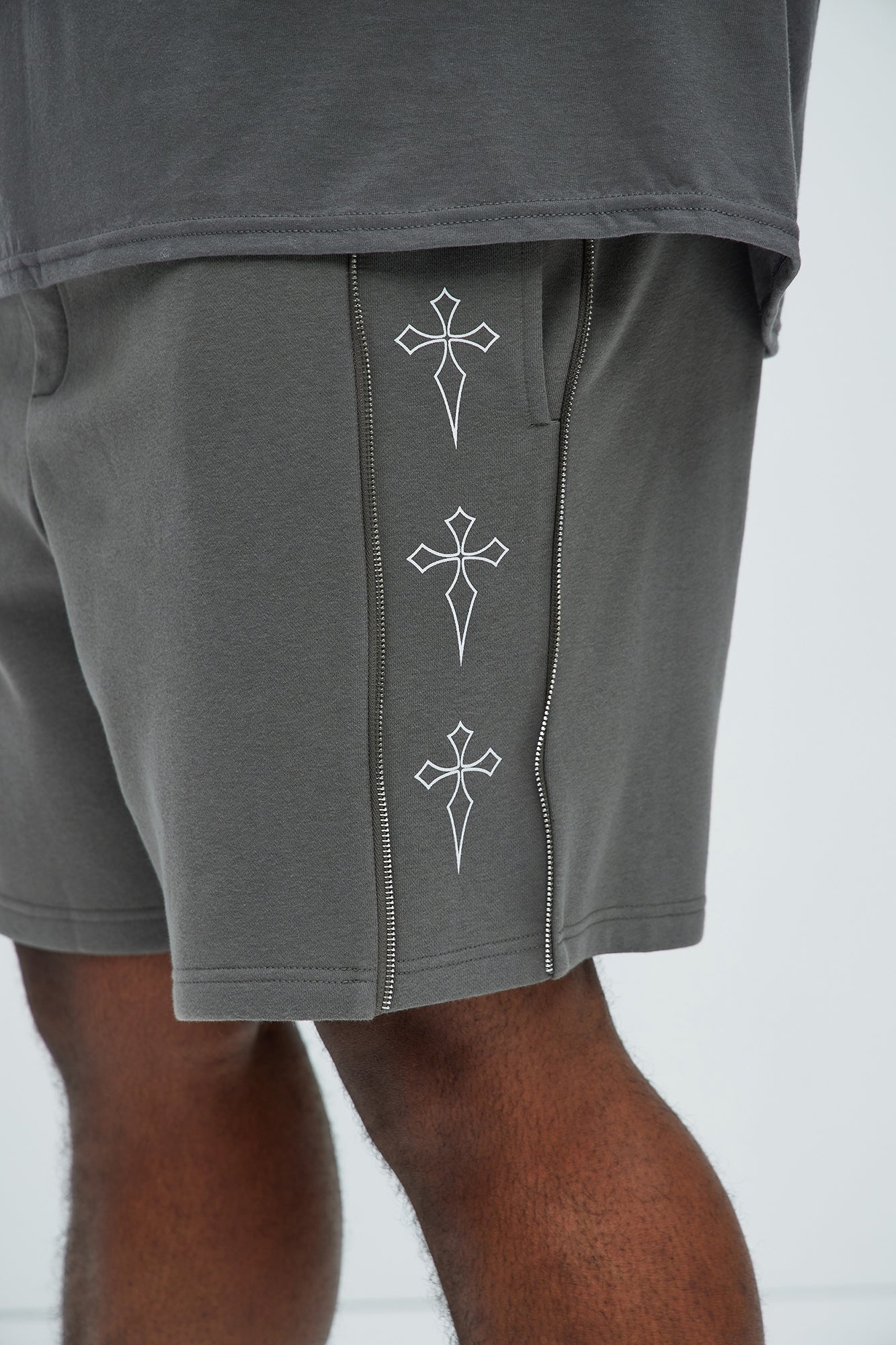 Tyson Cross Relaxed Shorts - Charcoal