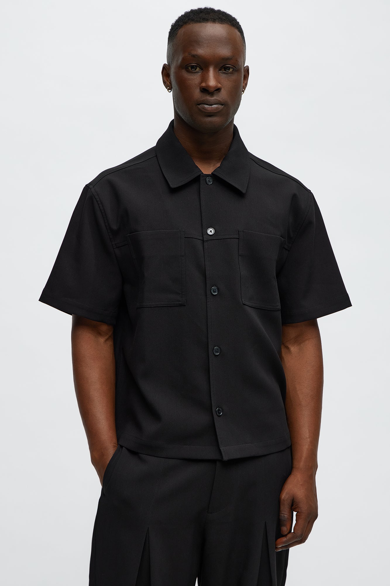 Cropped Ronan Weekender Button Up Shirt - Black