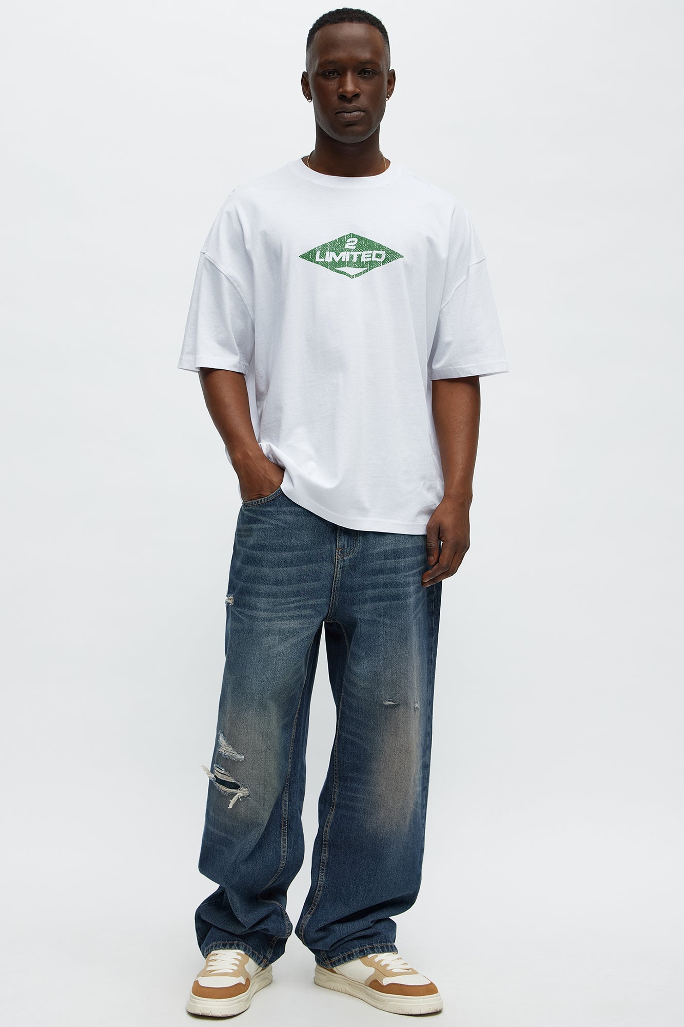 Keeping Tabs Distressed Baggy Jeans - Dark Wash