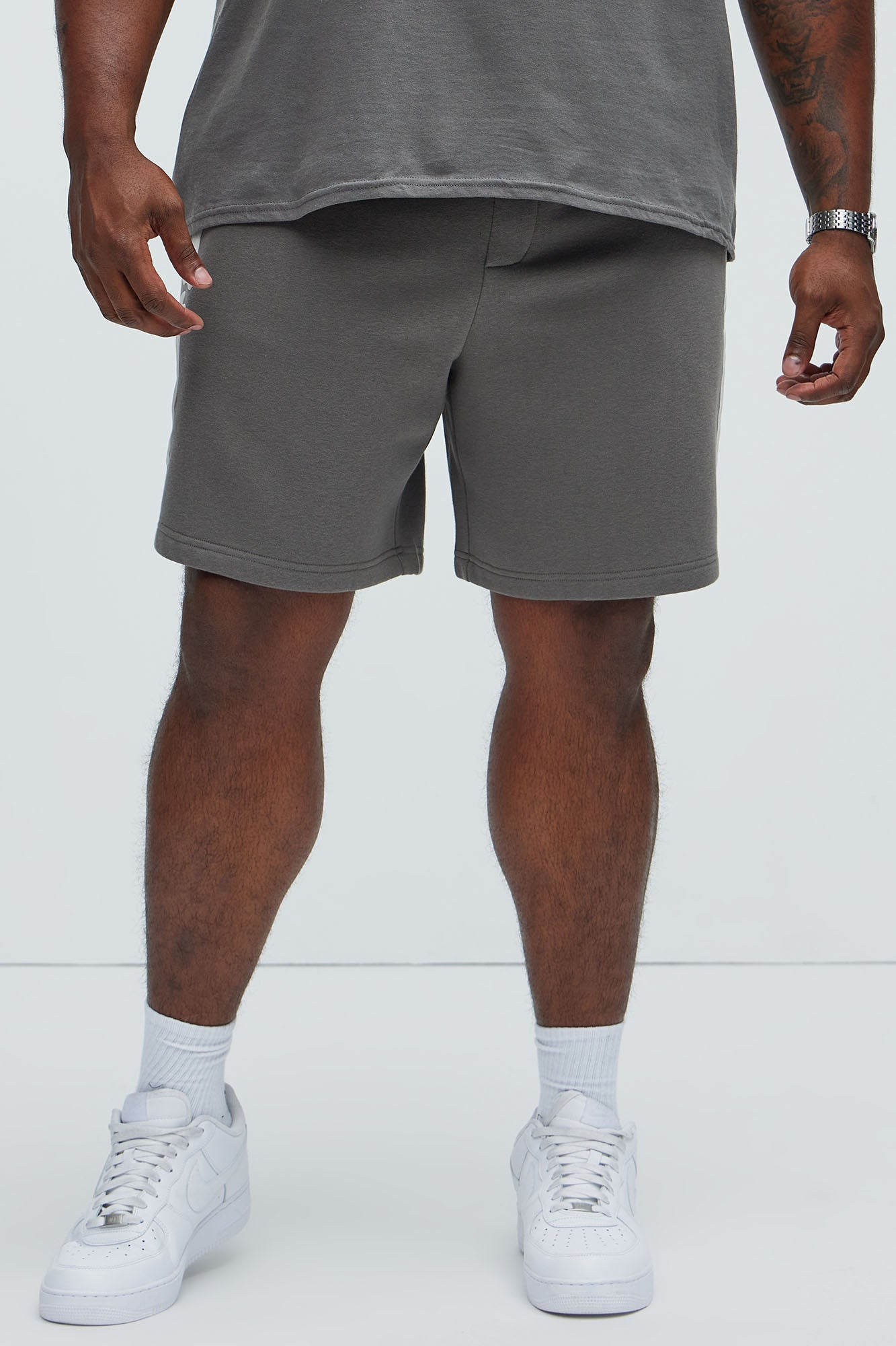 Tyson Bones Relaxed Shorts - Charcoal