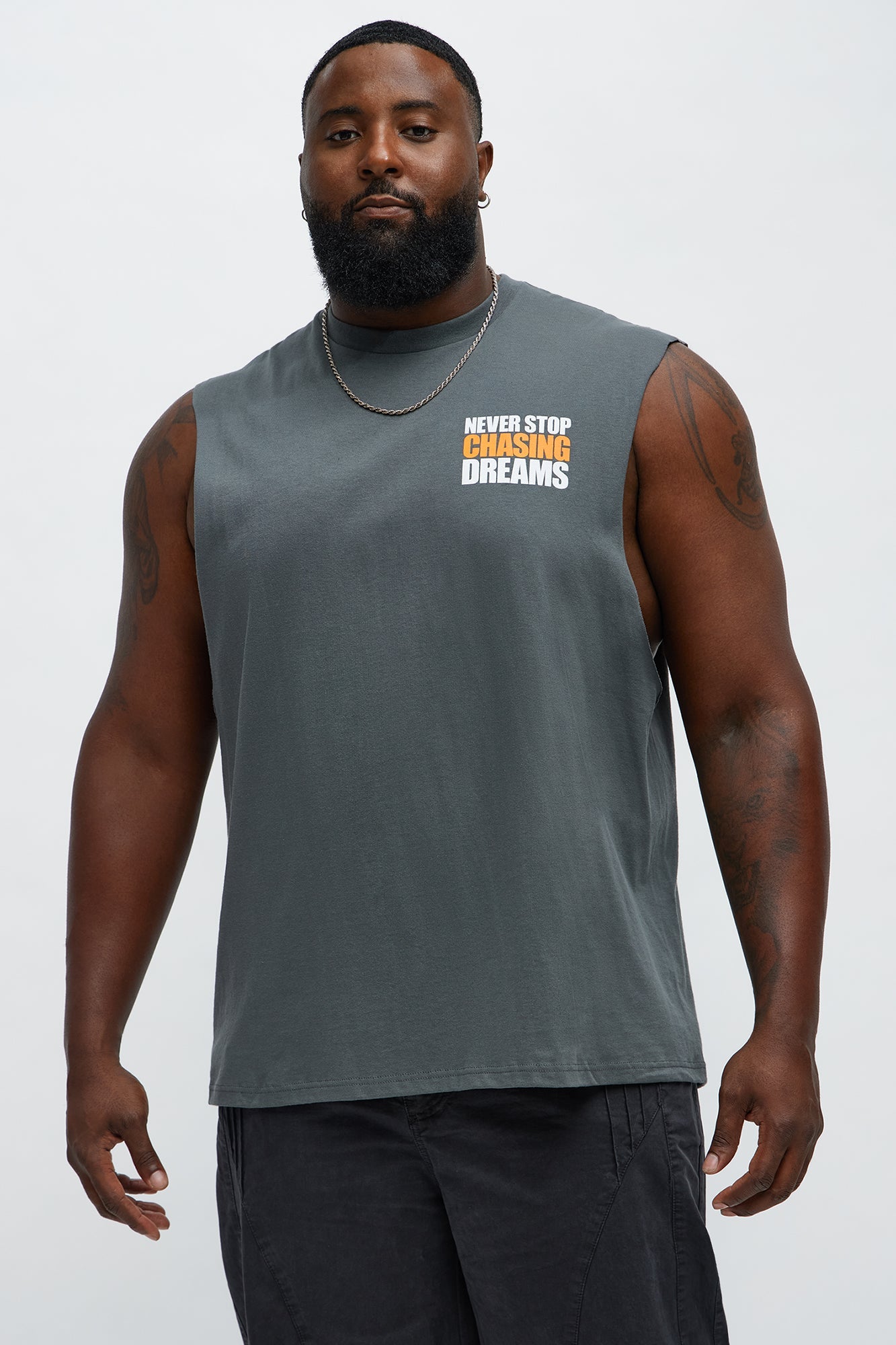 Never Stop Chasing Dreams Muscle Tee - Grey