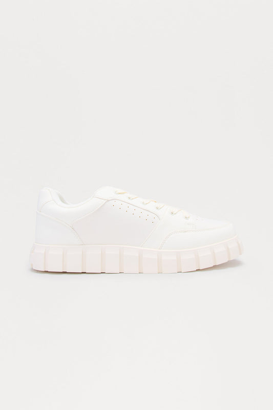 Casual Edge Chunky Low Sneaker - White