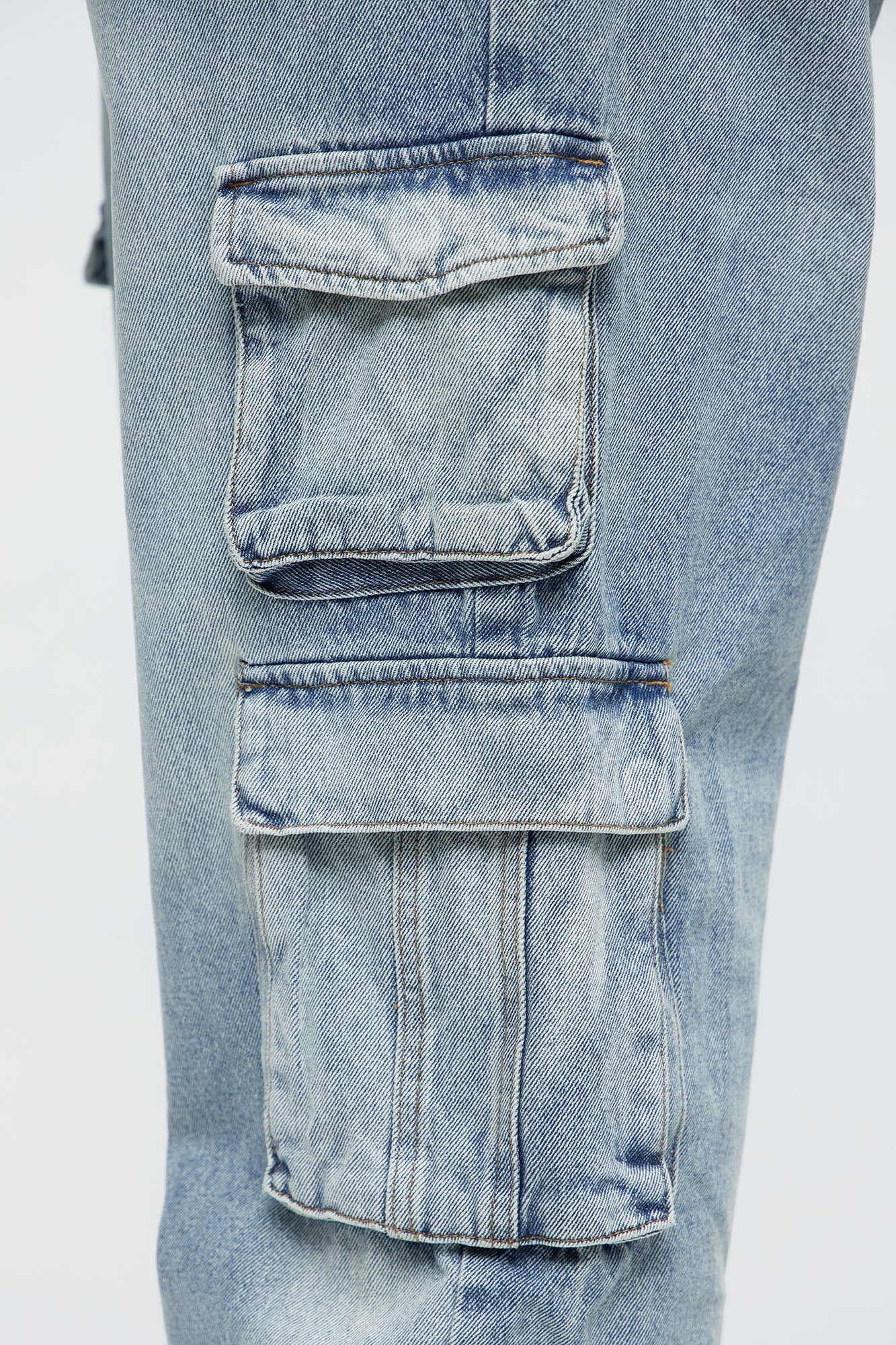 Straight Binded Cargo Jeans - Light Blue Wash
