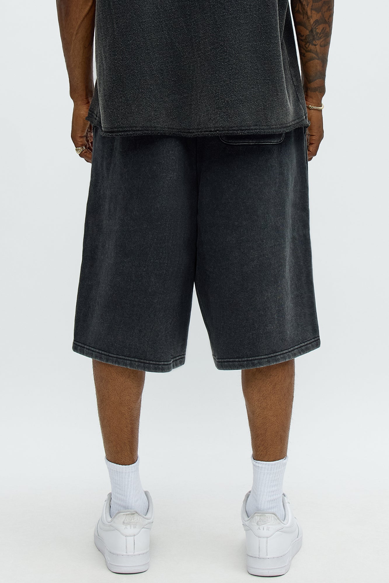 Tyson Baggy Washed Shorts - Black Wash