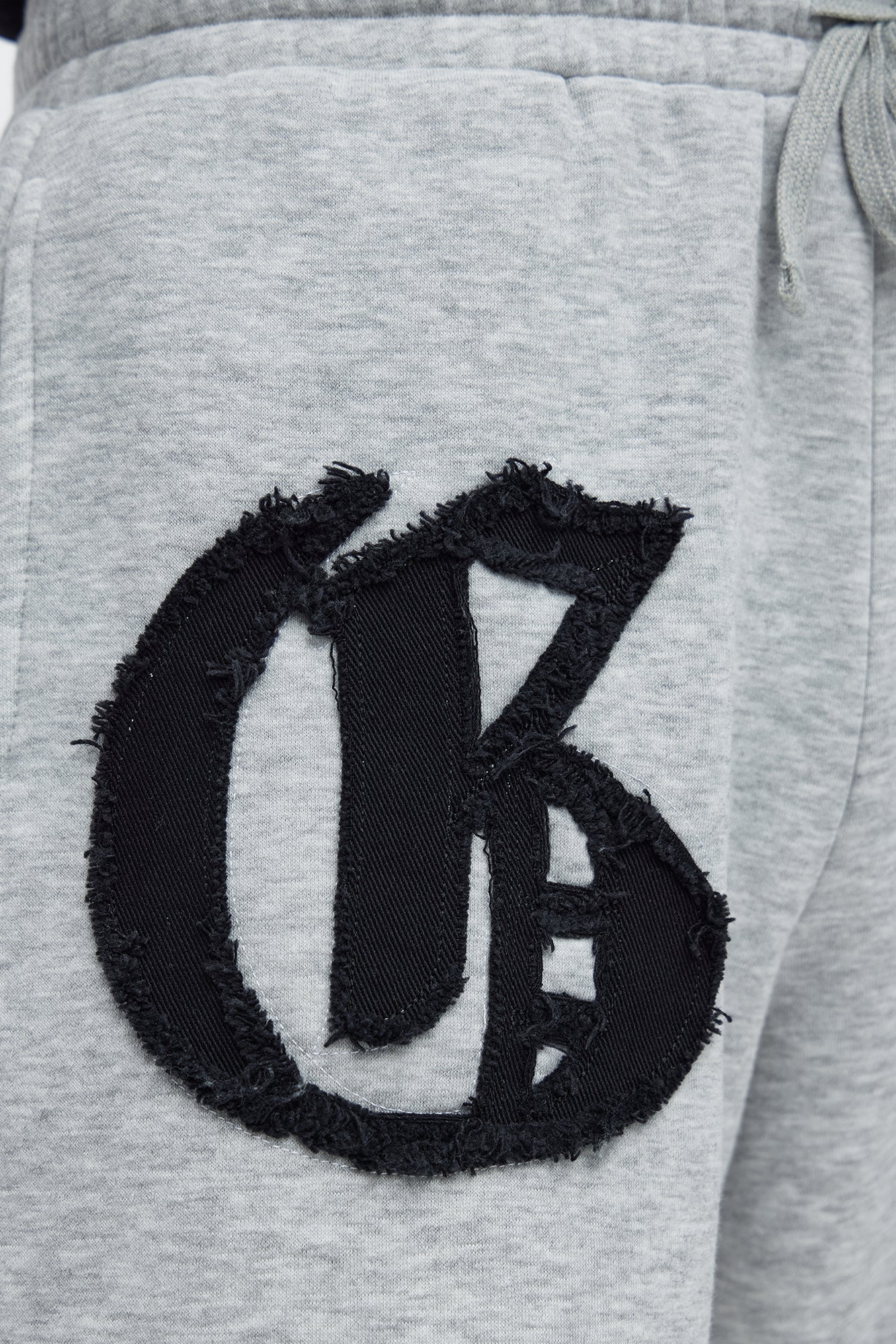 Tyson Relaxed Frayed Patch Sweatshorts - Heather Grey