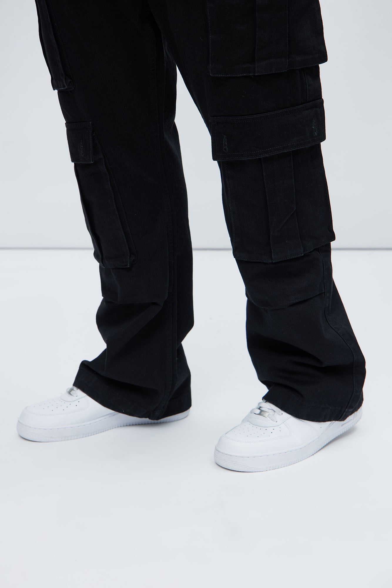 Tobias Carpenter Flare Jeans - Black