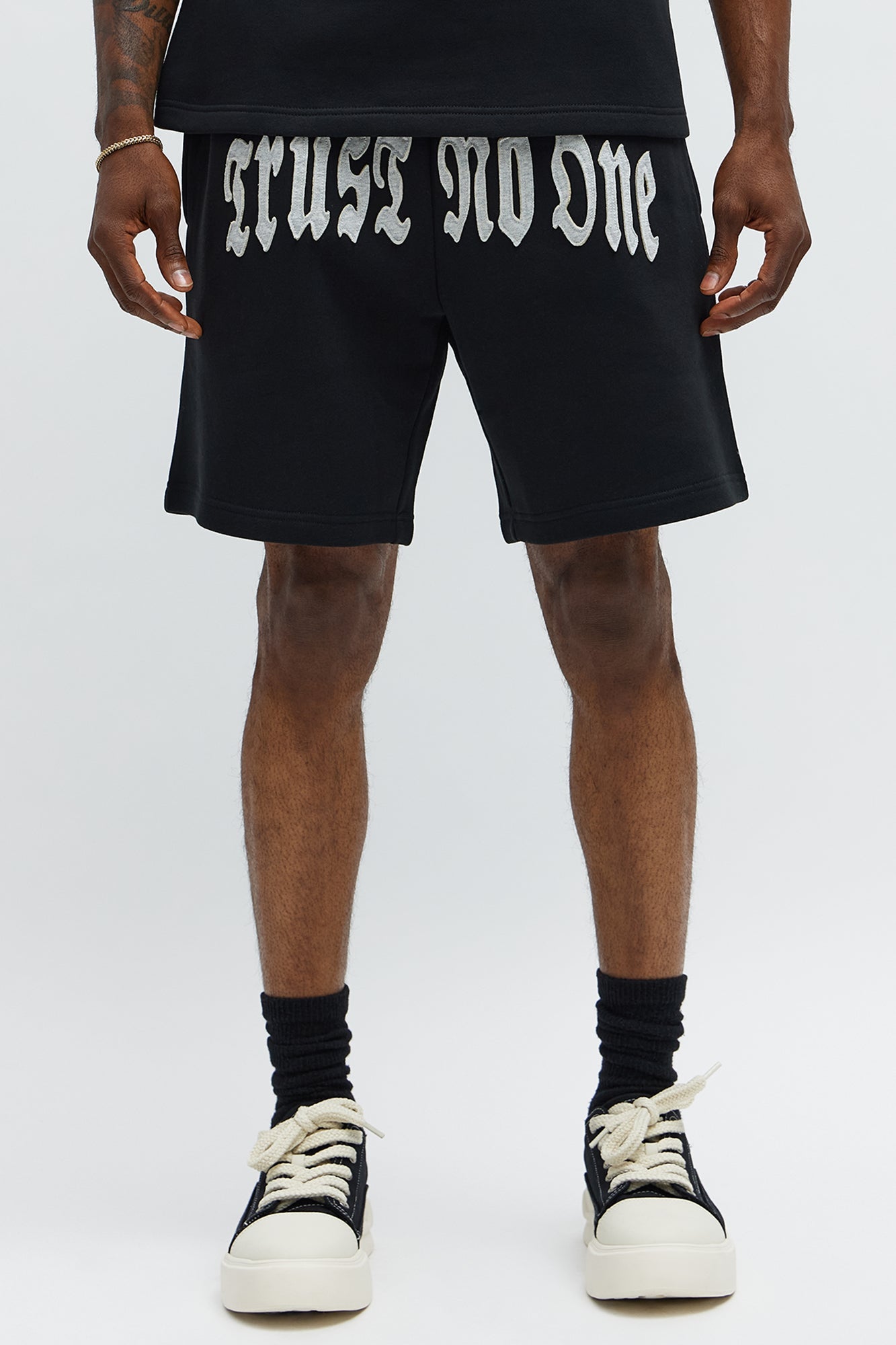 Tyson Relaxed Trust Issues Shorts - Black