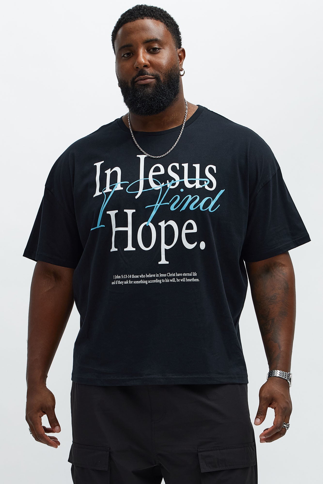 In Jesus I Find Hope Boxy Short Sleeve Tee - Black
