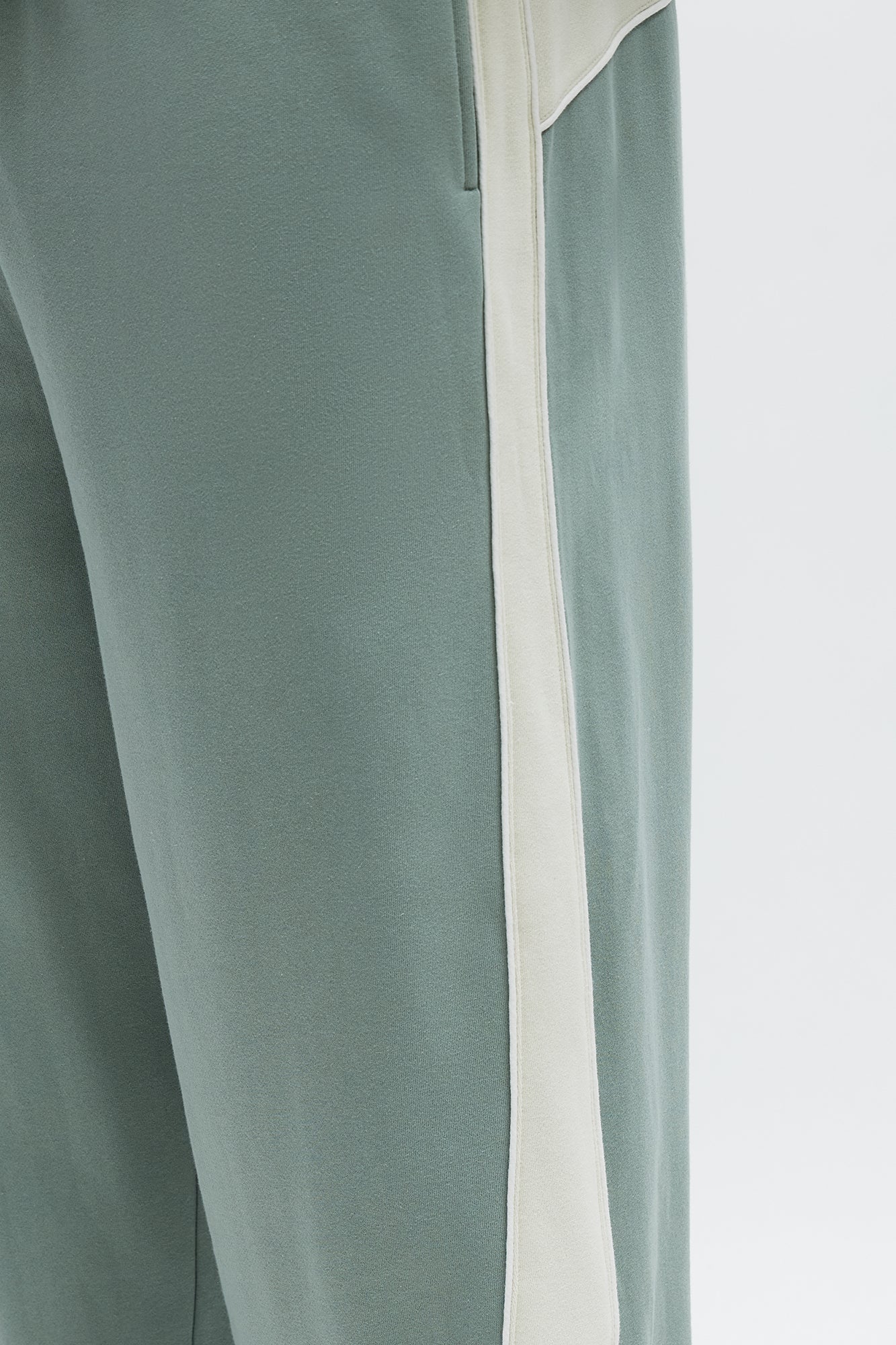 Ready Side Panel Sweatpant - Sage
