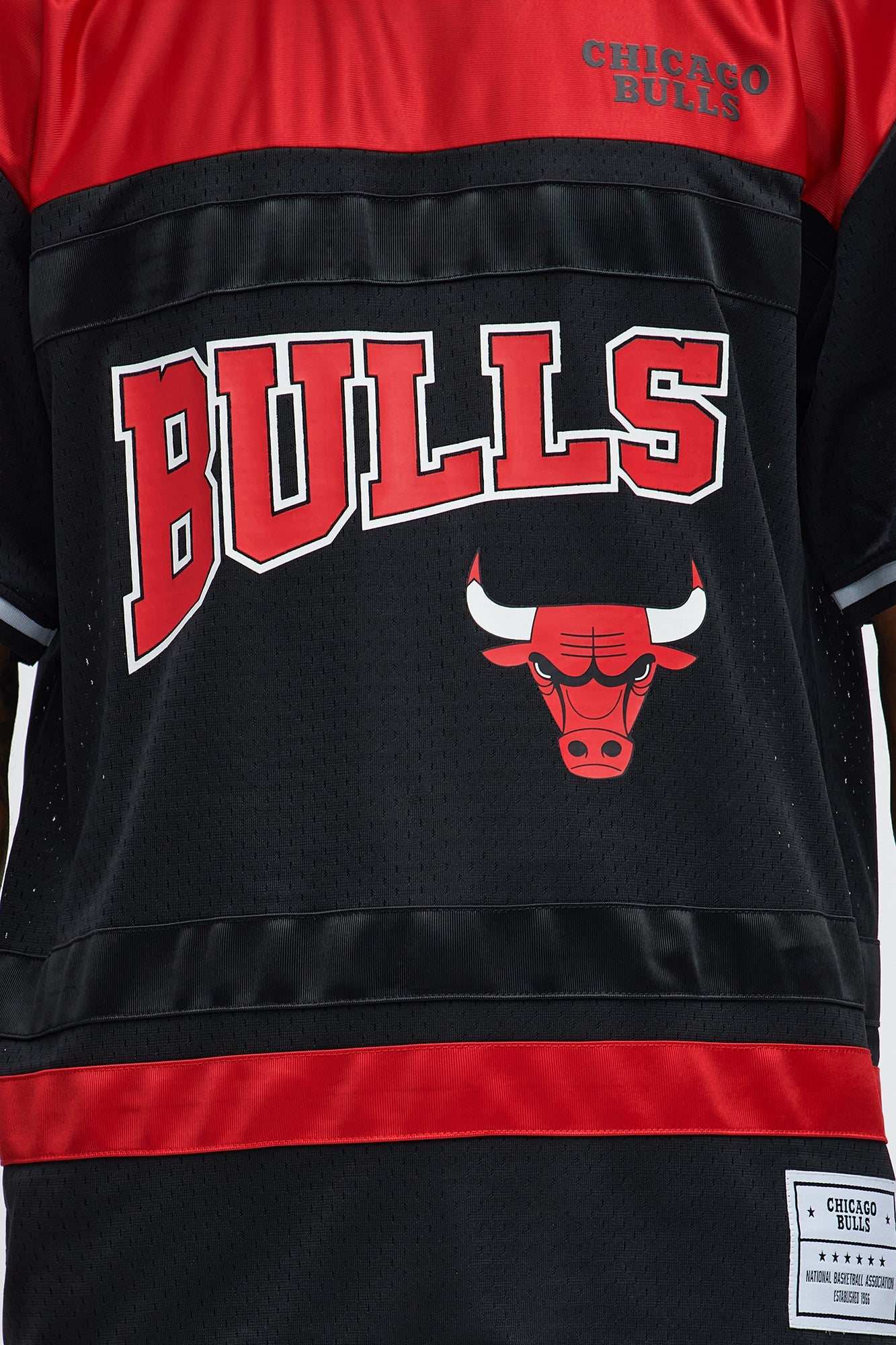 Bulls Regular Fit Basketball Tee - Black