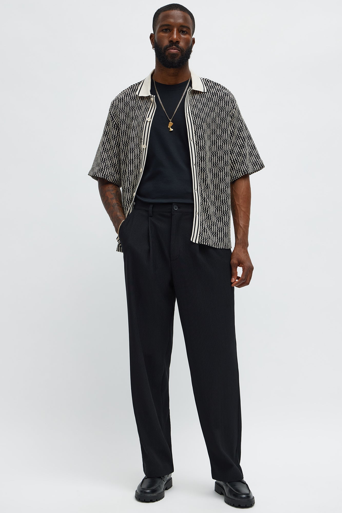 Show Up Straight Pleated Trousers - Black