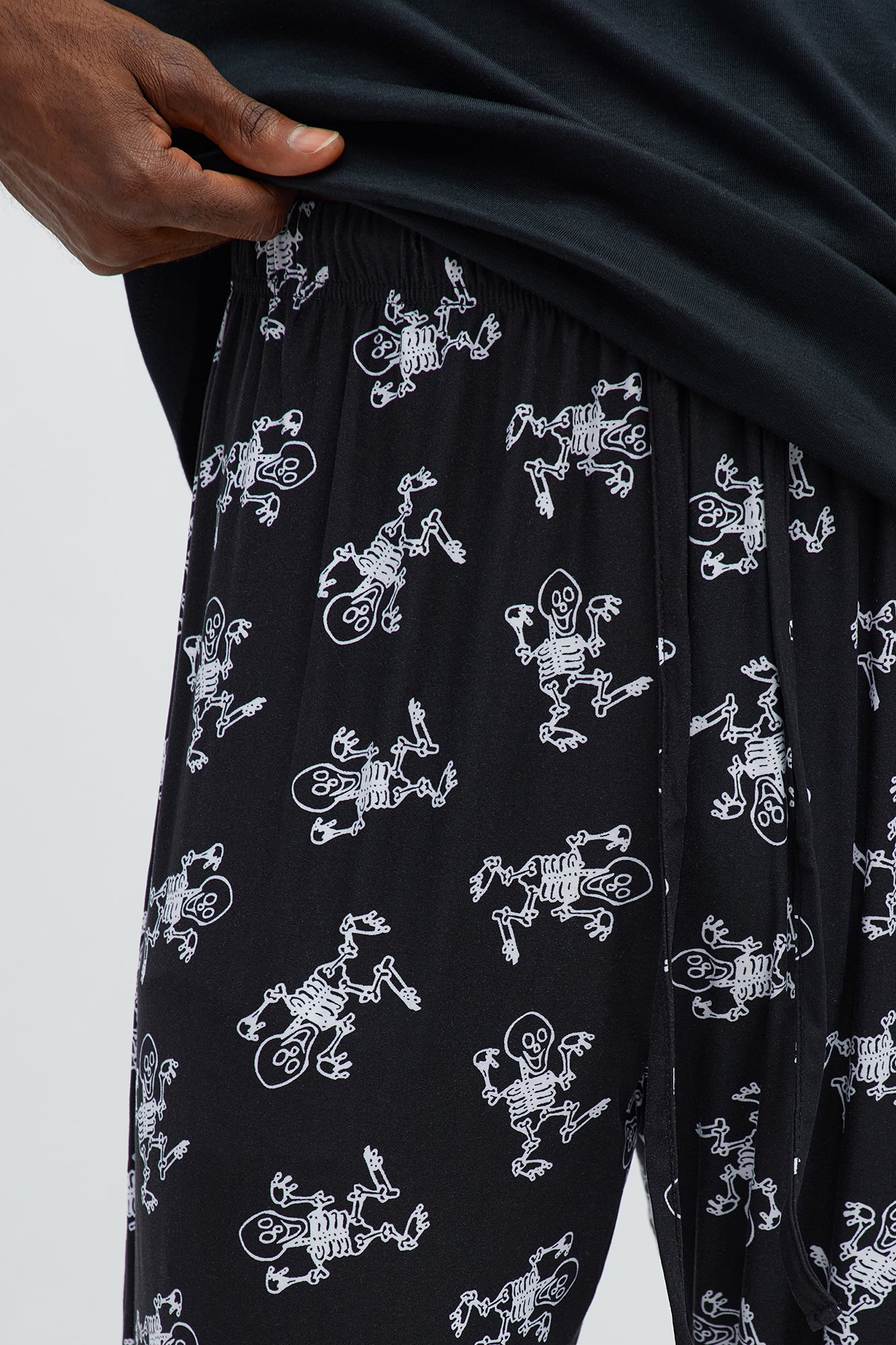 Skeleton Boogie Halloween Lounge Pants - Black/White
