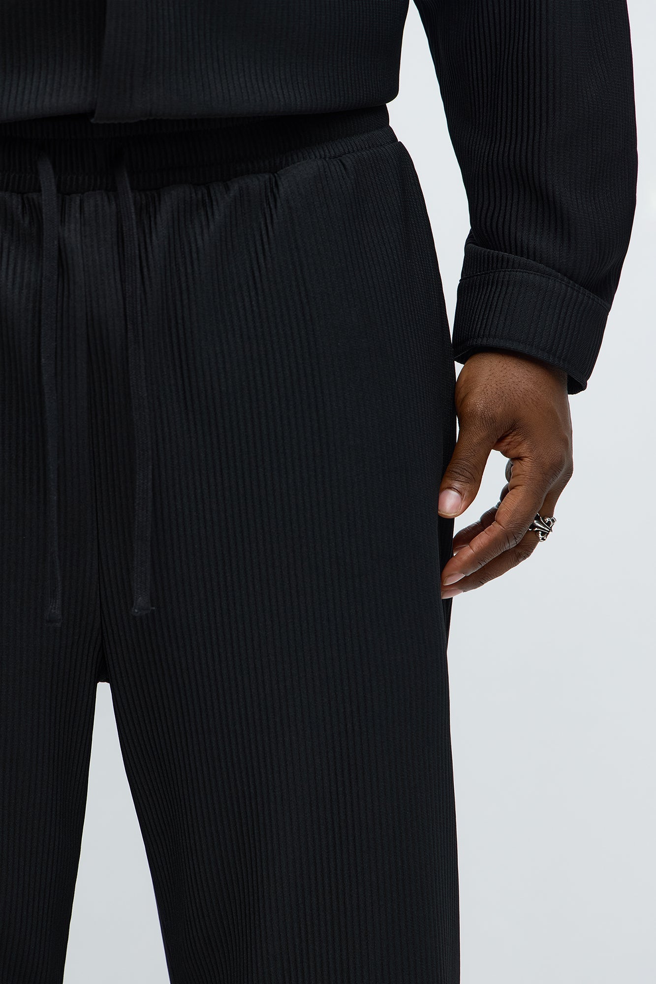 Show Up Baggy Elastic Waist Pant - Black