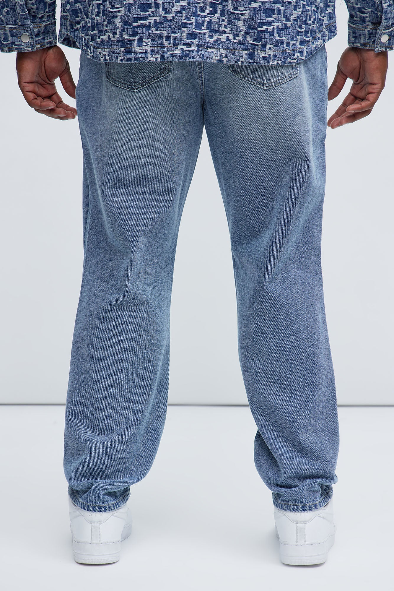 Peter Straight Distressed Jeans - Light Wash