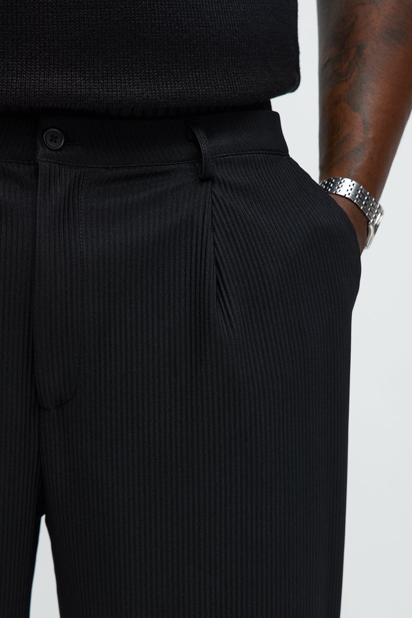 Show Up Straight Pleated Trousers - Black