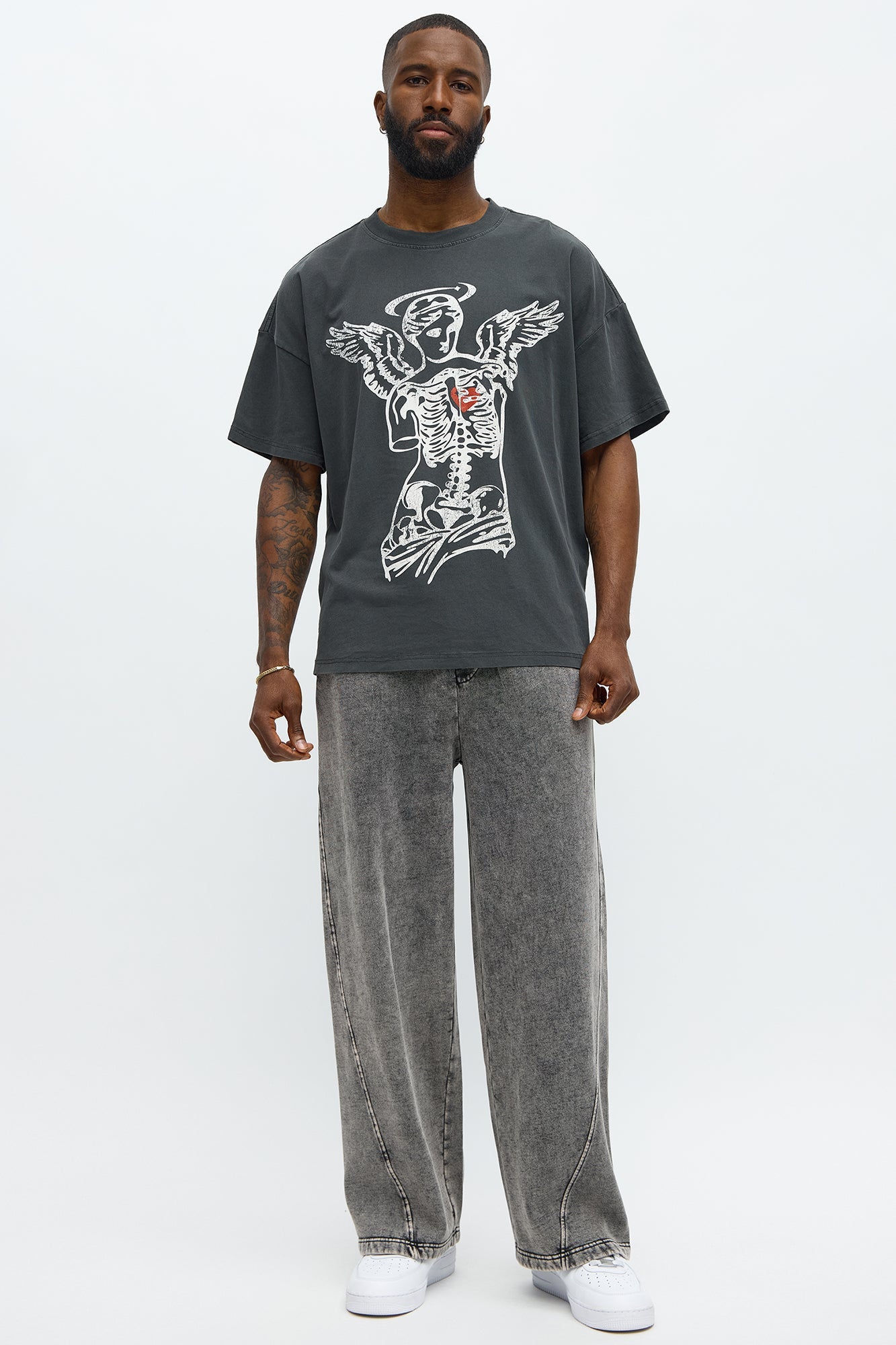 Halos Heartbreakers Club Short Sleeve Tee - Black Wash