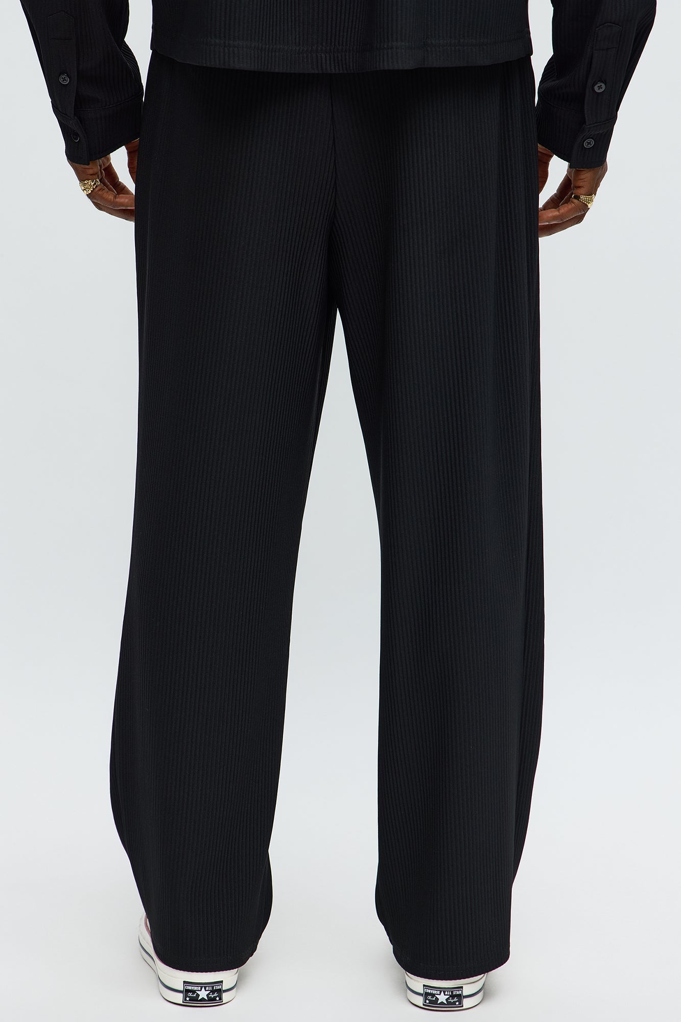 Show Up Baggy Elastic Waist Pant - Black