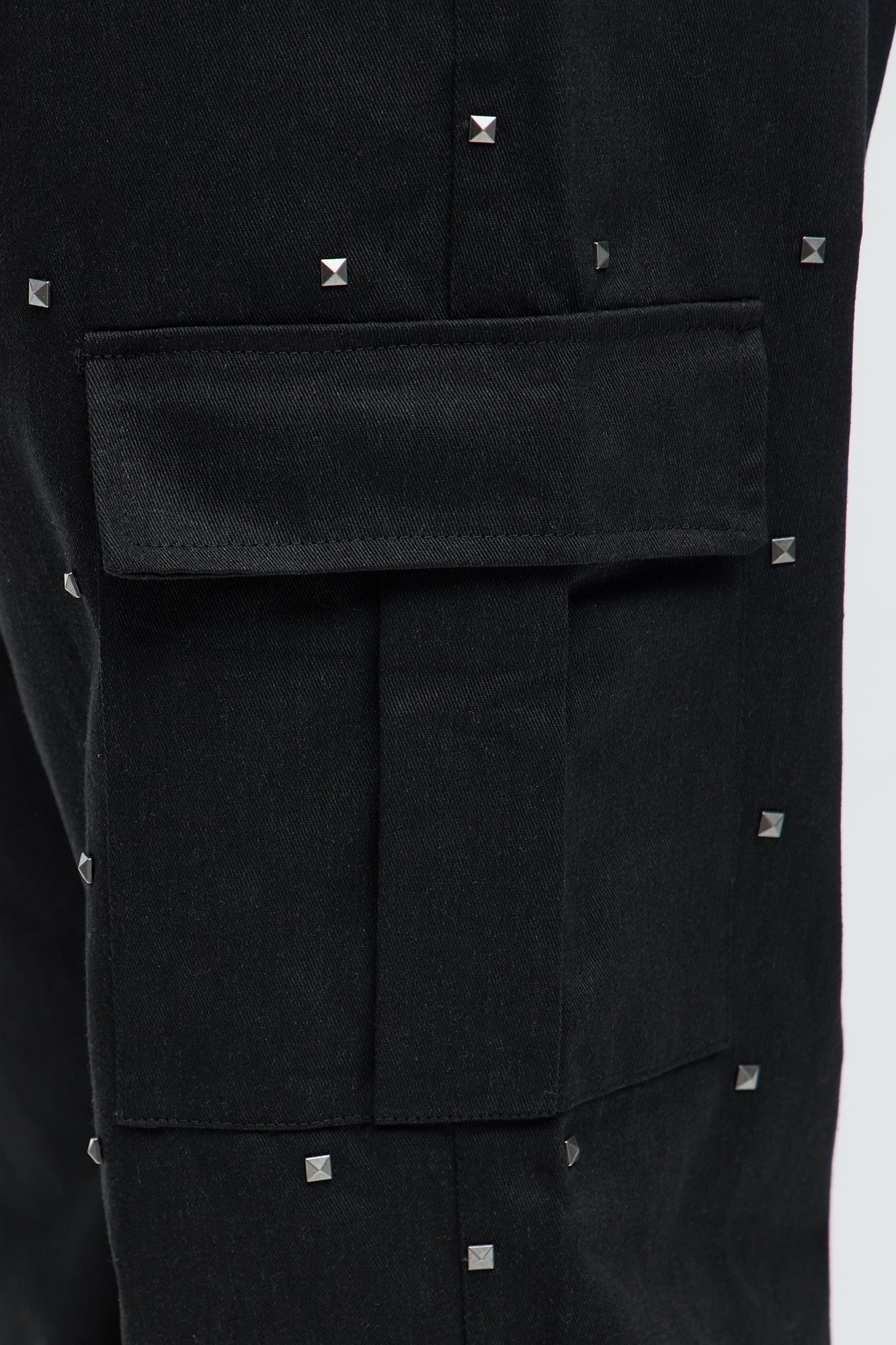 Baggy Studded Side Cargo Pant - Black