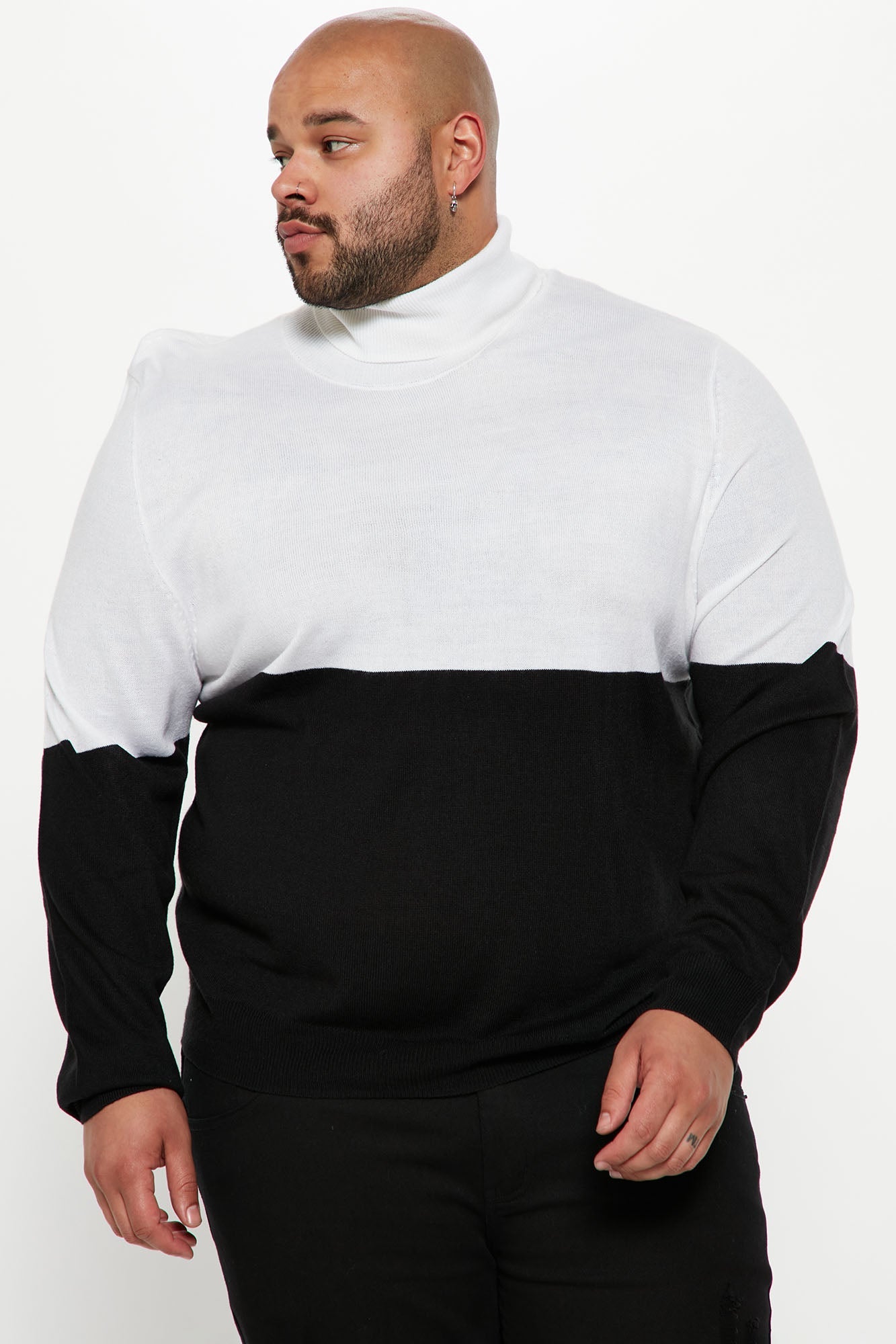 DeAngelo Colorblocked Turtleneck Sweater - Black/White
