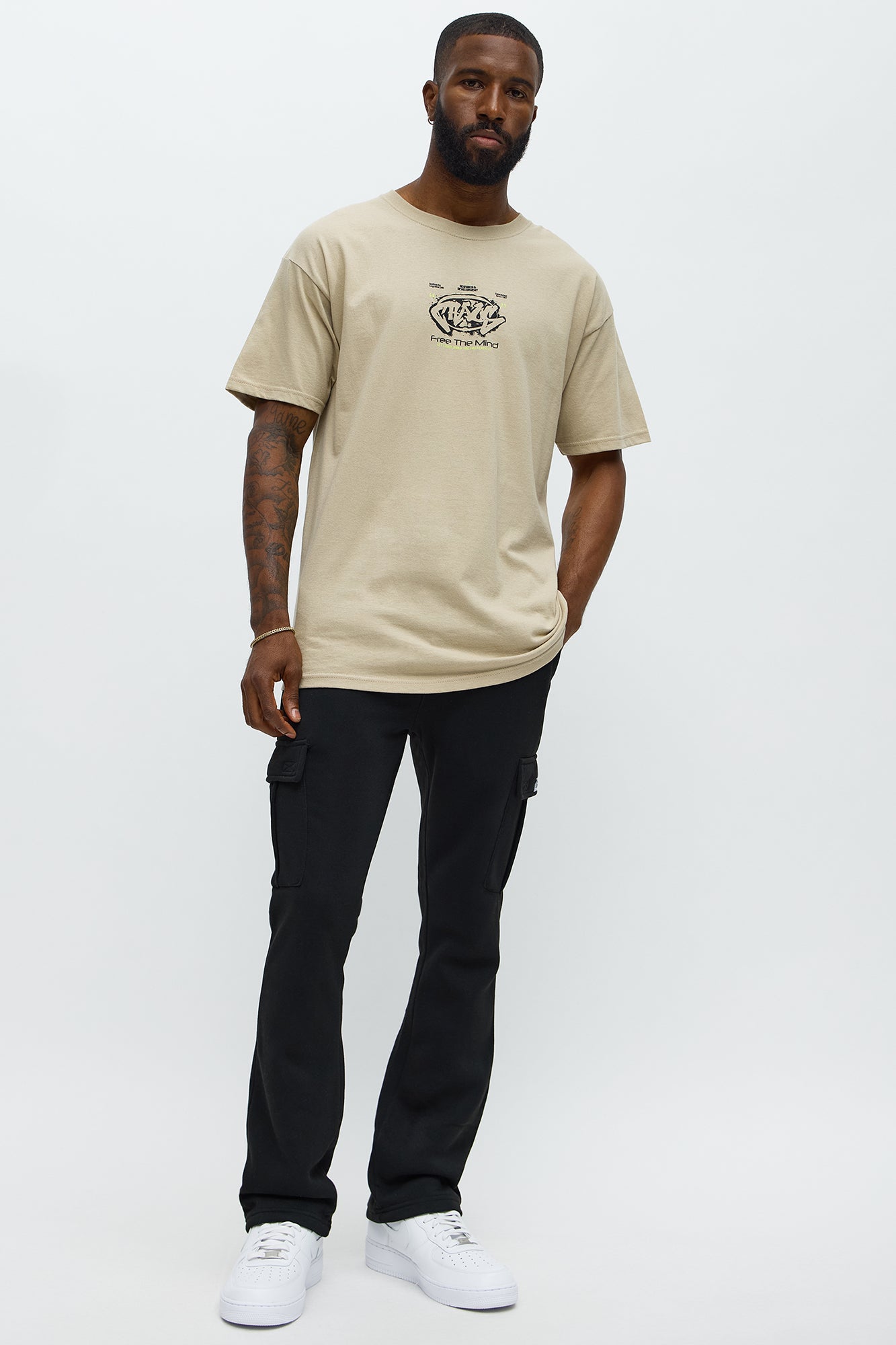 In The Cut Cargo Flared Sweatpants - Black