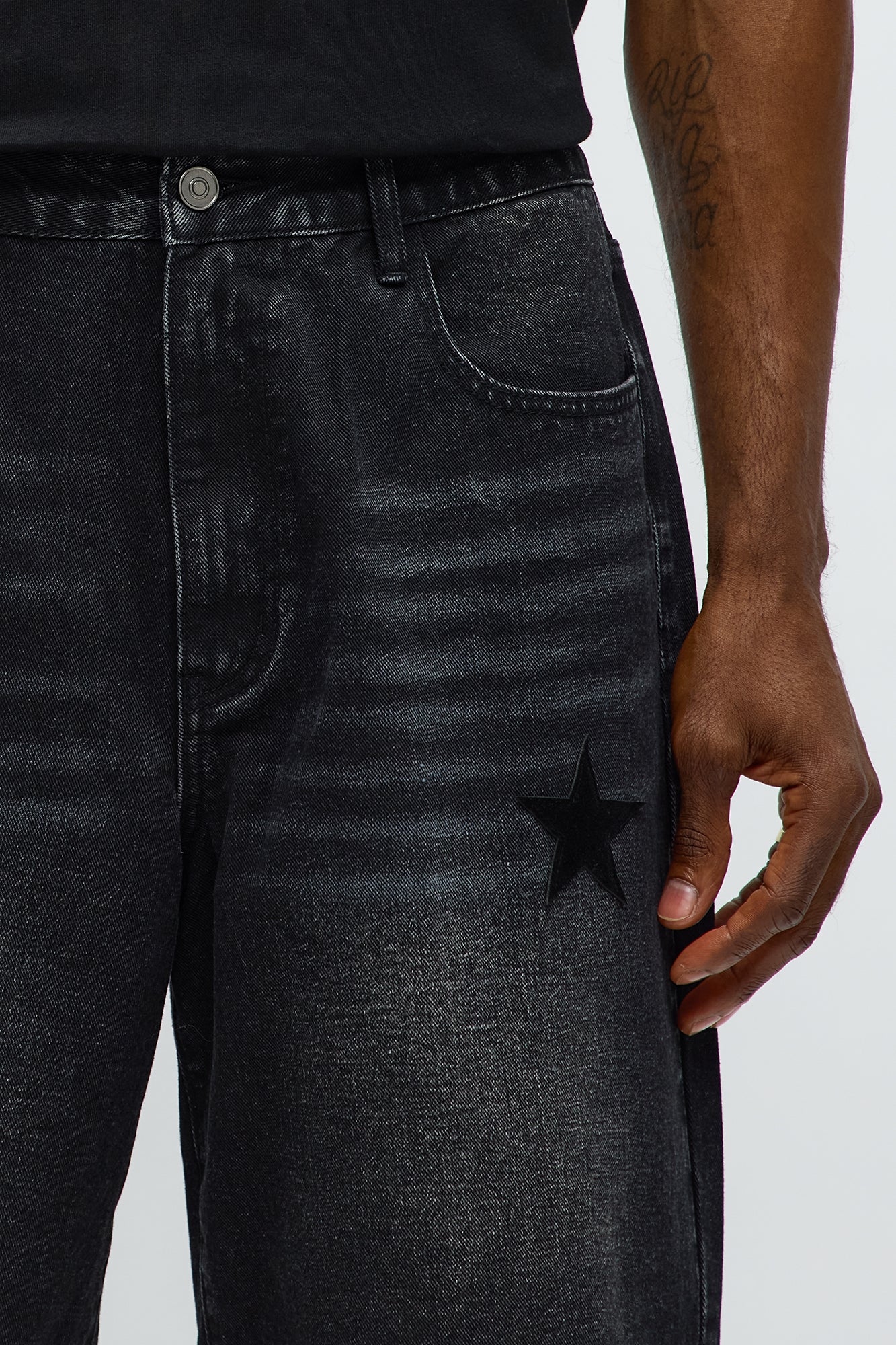 Relaxed I'm More Than Stars Denim Short - Black Wash