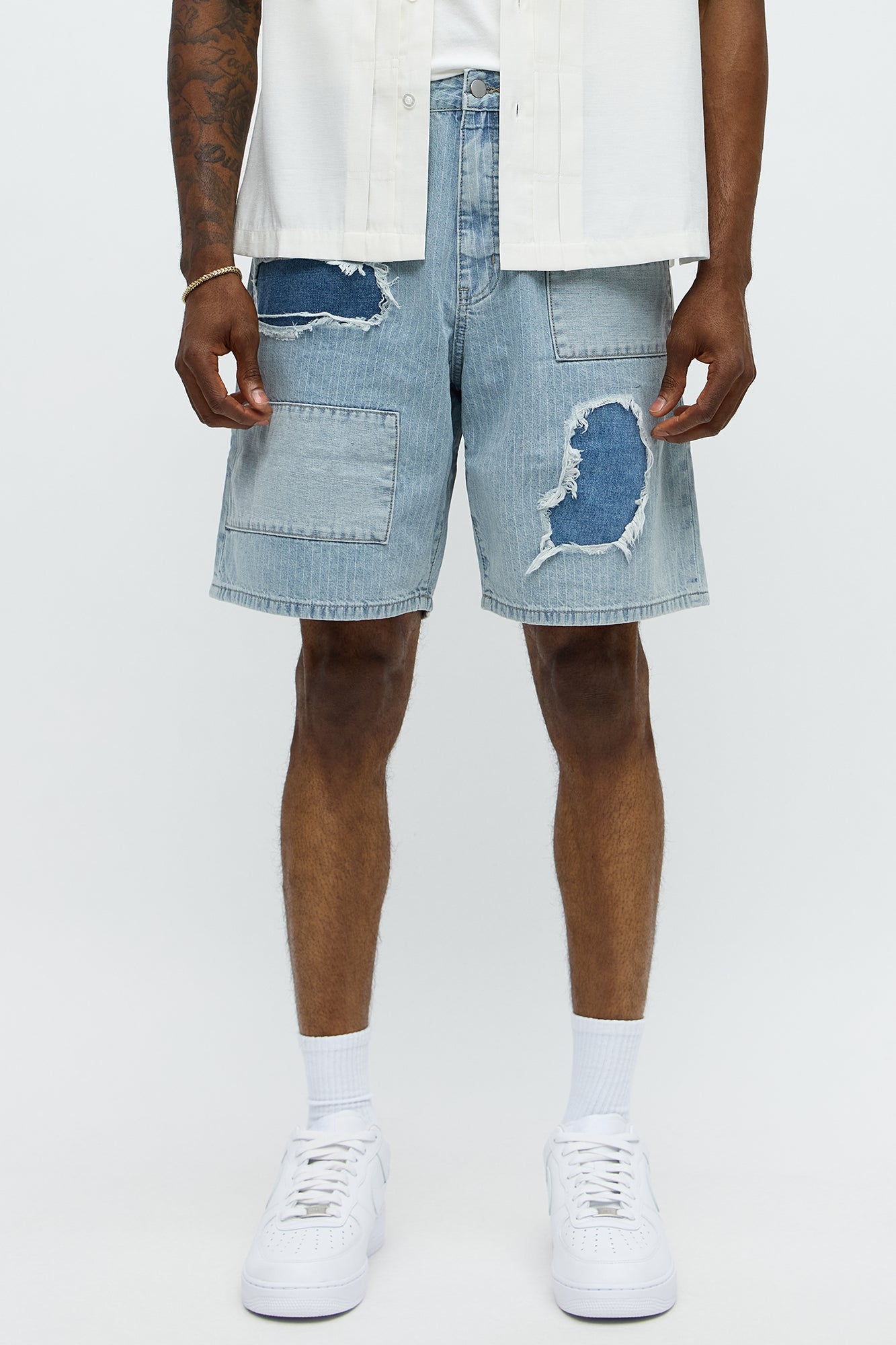Relaxed Contrast Distressed Denim Short - Medium Wash