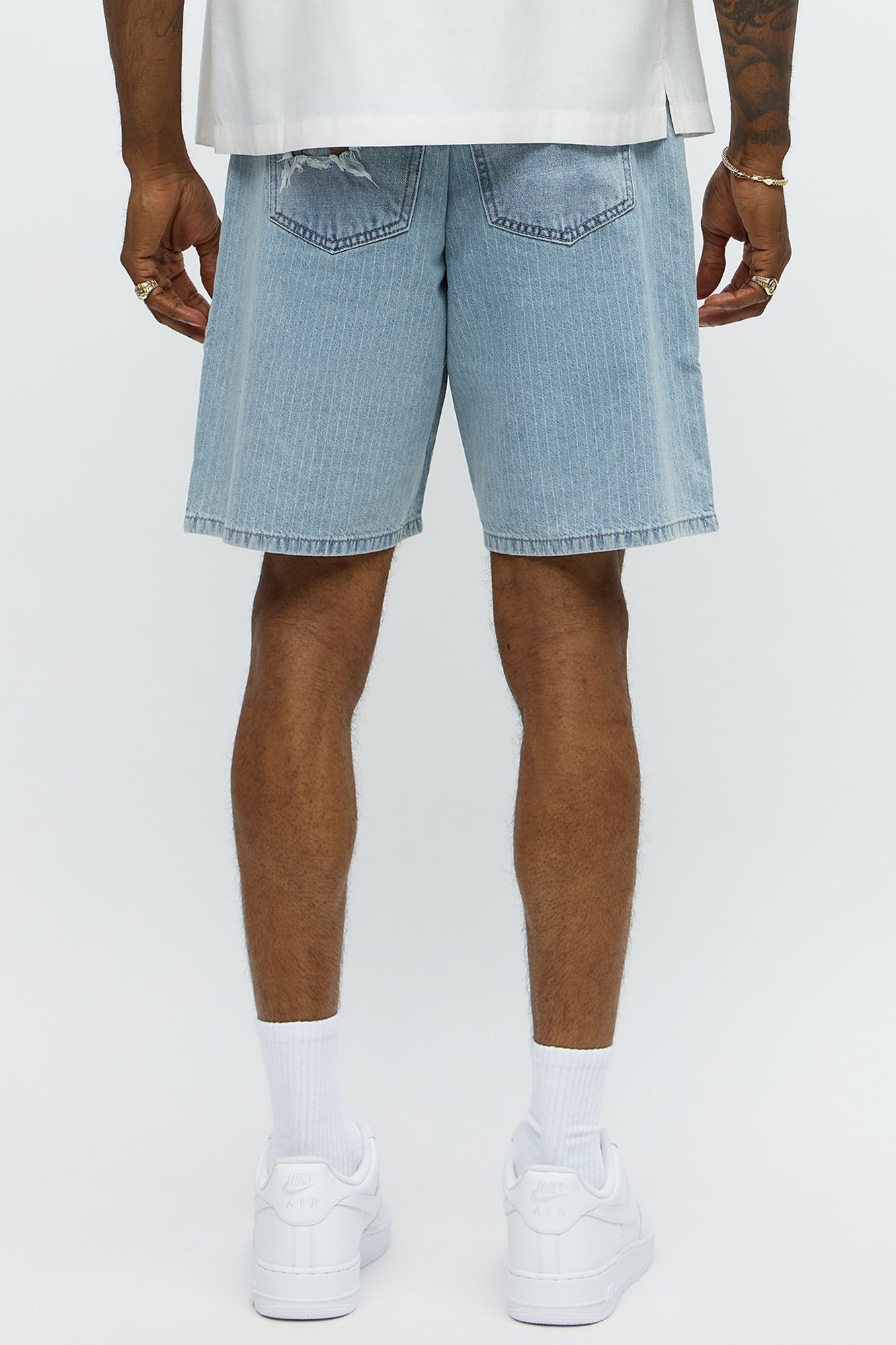 Relaxed Contrast Distressed Denim Short - Medium Wash